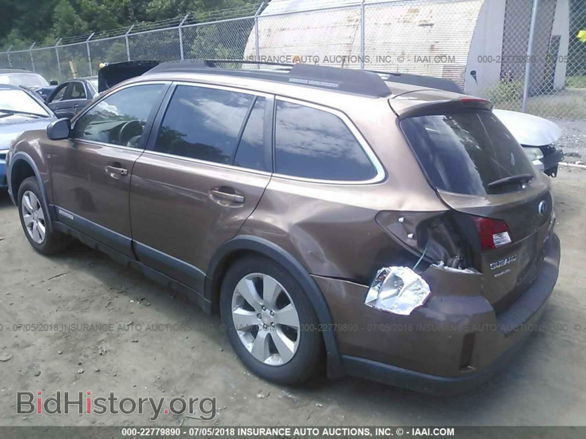 2012 Subaru Outback - VIN: 4S4BRBCC7C3228088 - Photo 3