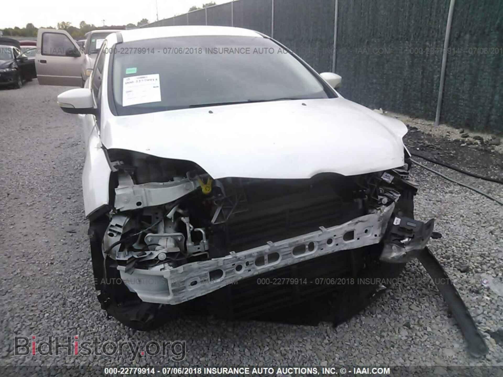 2012 Ford Focus - VIN: 1FAHP3M22CL220972 - Photo 6