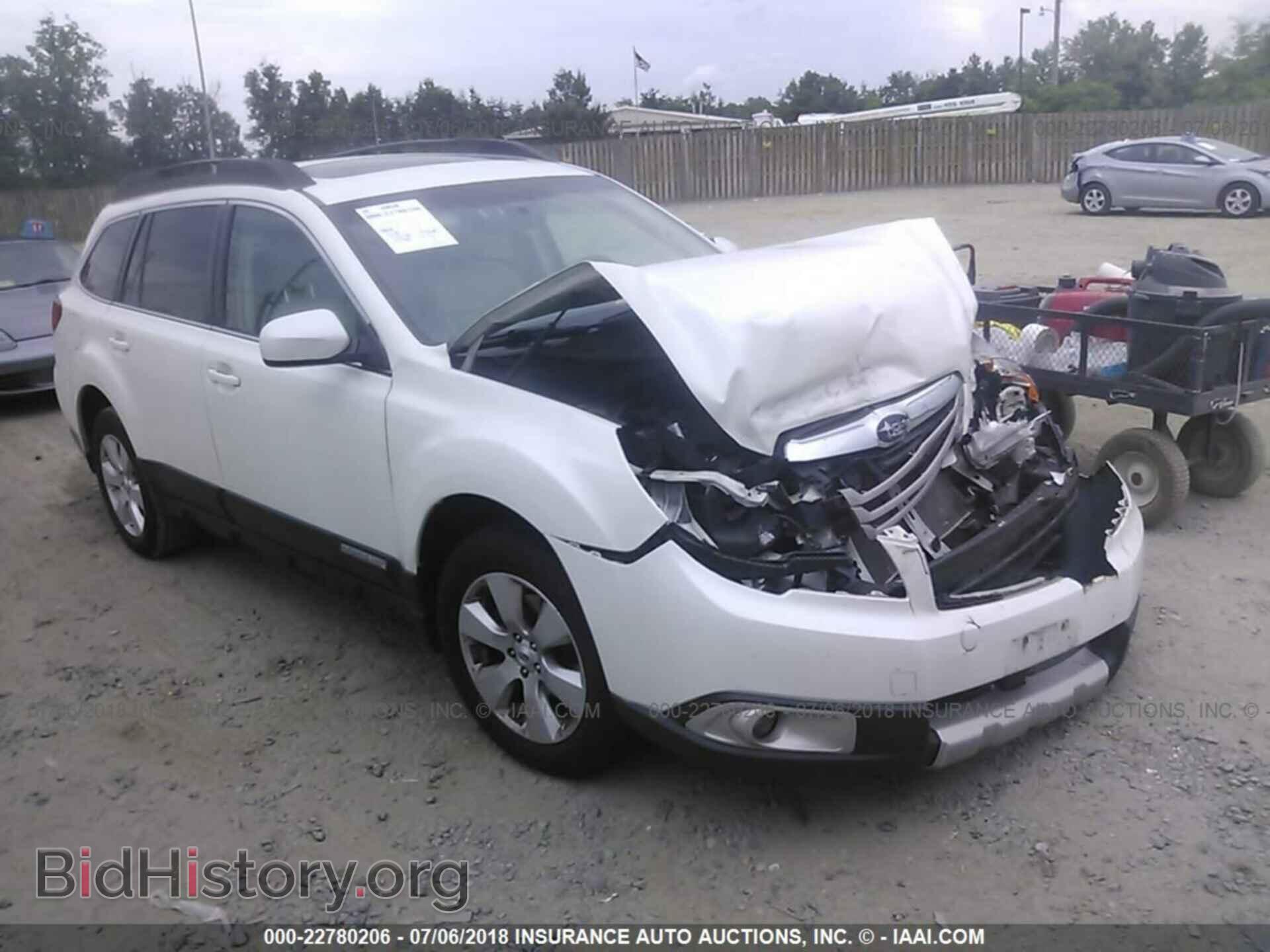 Фотография 4S4BRBKC3B3425811 - Subaru Outback 2011