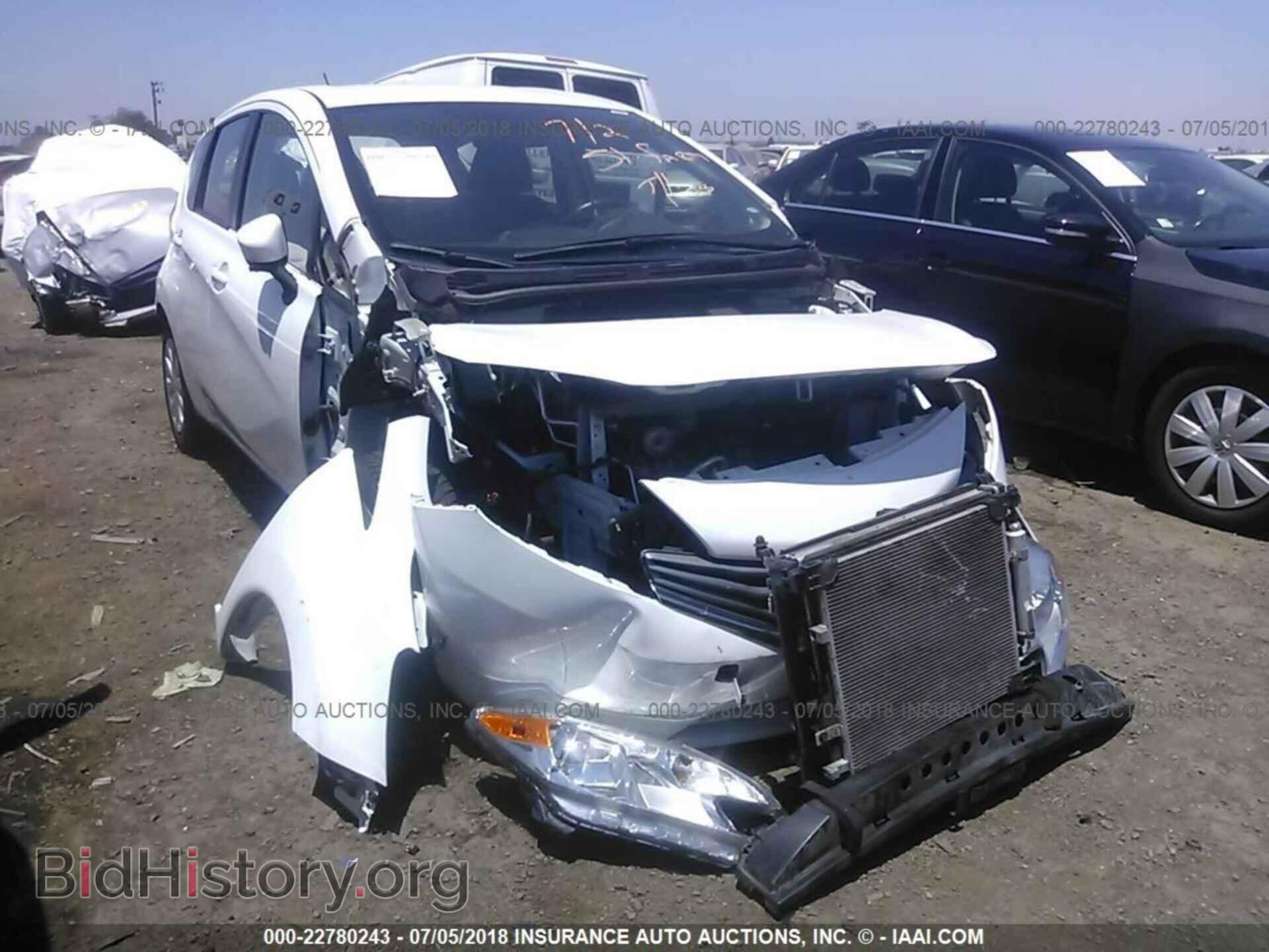 2016 Nissan Versa note - VIN: 3N1CE2CP3GL372810 - Photo 6