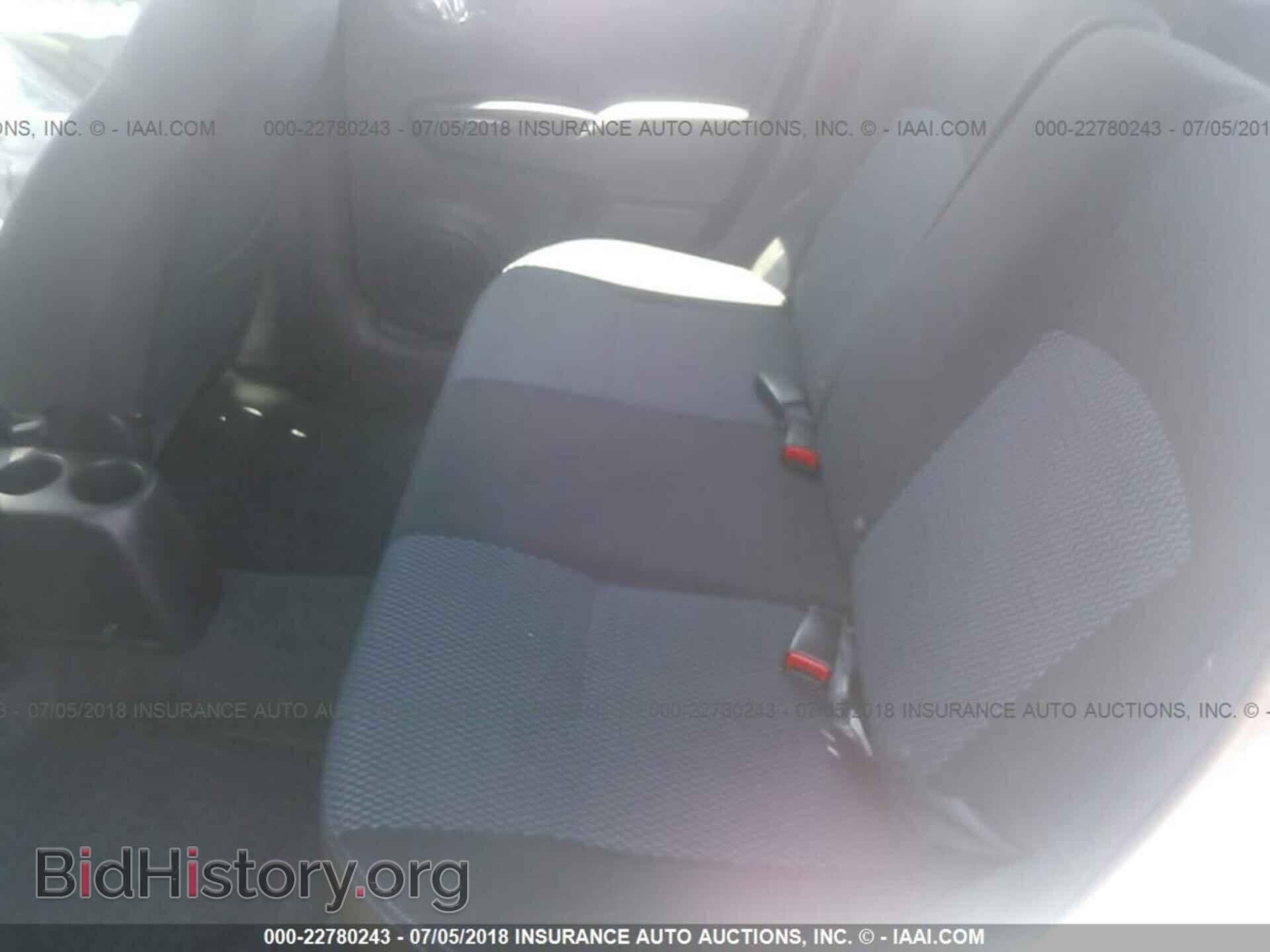 2016 Nissan Versa note - VIN: 3N1CE2CP3GL372810 - Photo 8