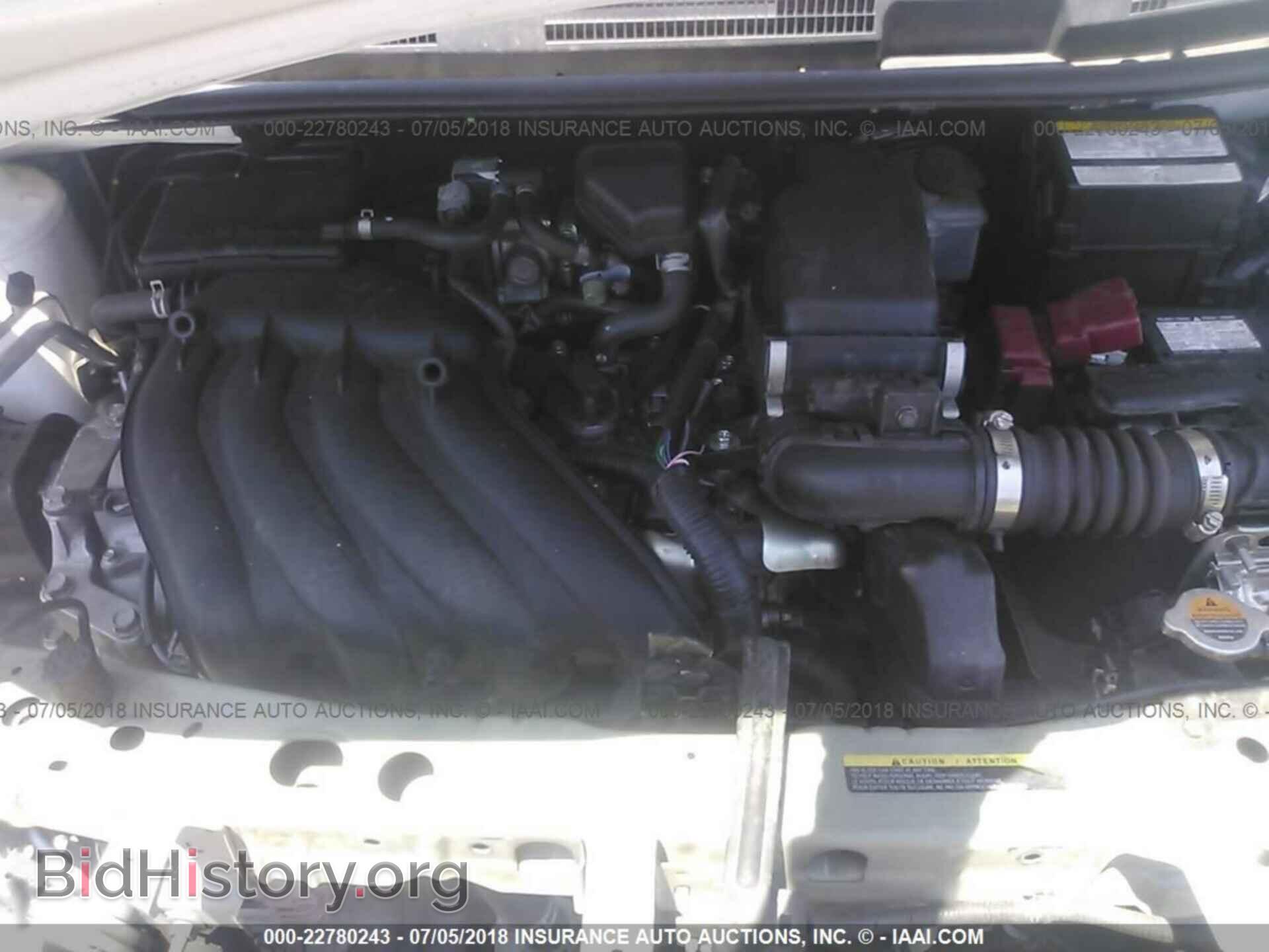 2016 Nissan Versa note - VIN: 3N1CE2CP3GL372810 - Photo 10