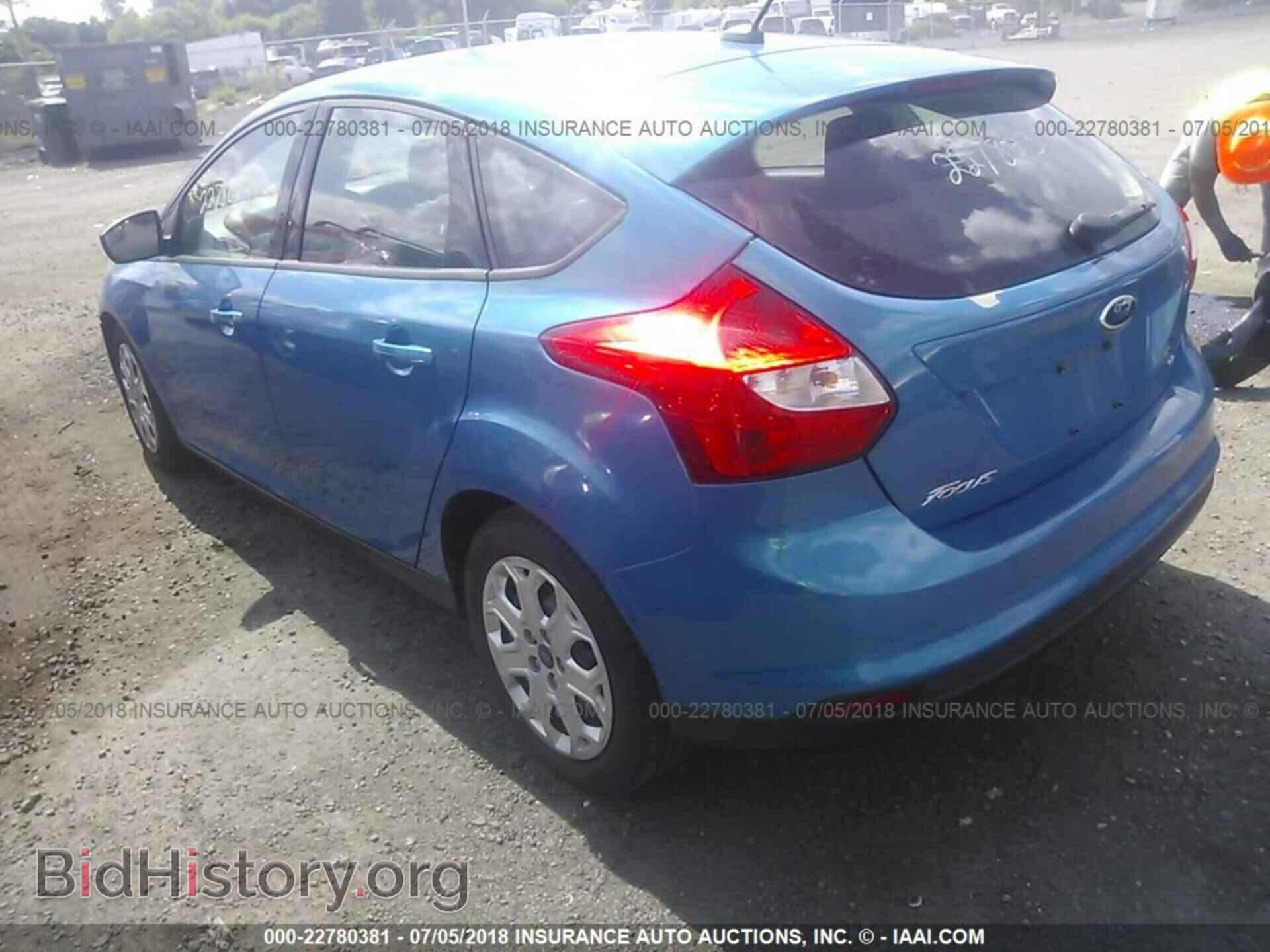2012 Ford Focus - VIN: 1FAHP3K26CL126743 - Photo 3
