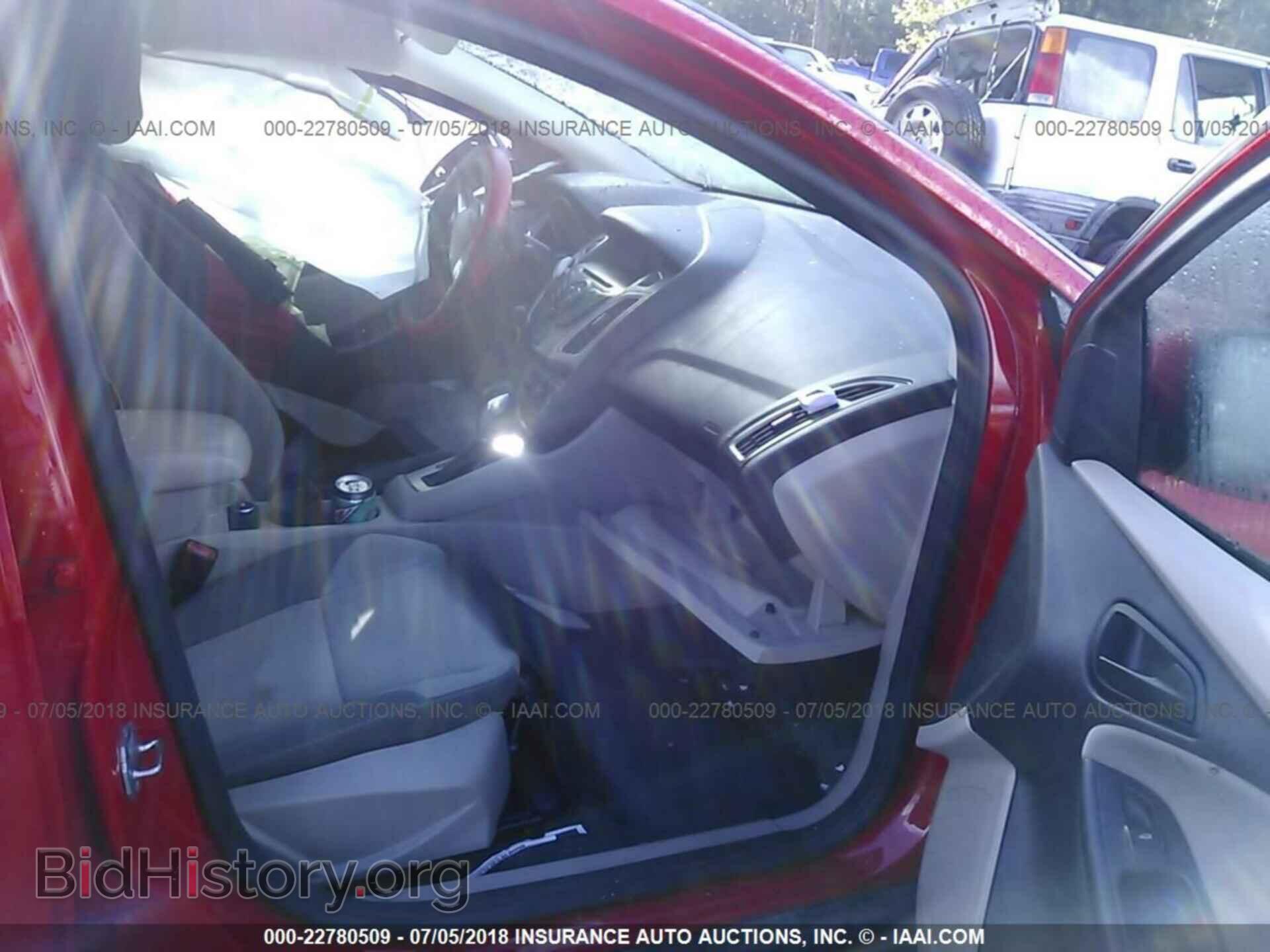 2012 Ford Focus - VIN: 1FAHP3F21CL346317 - Фото 5