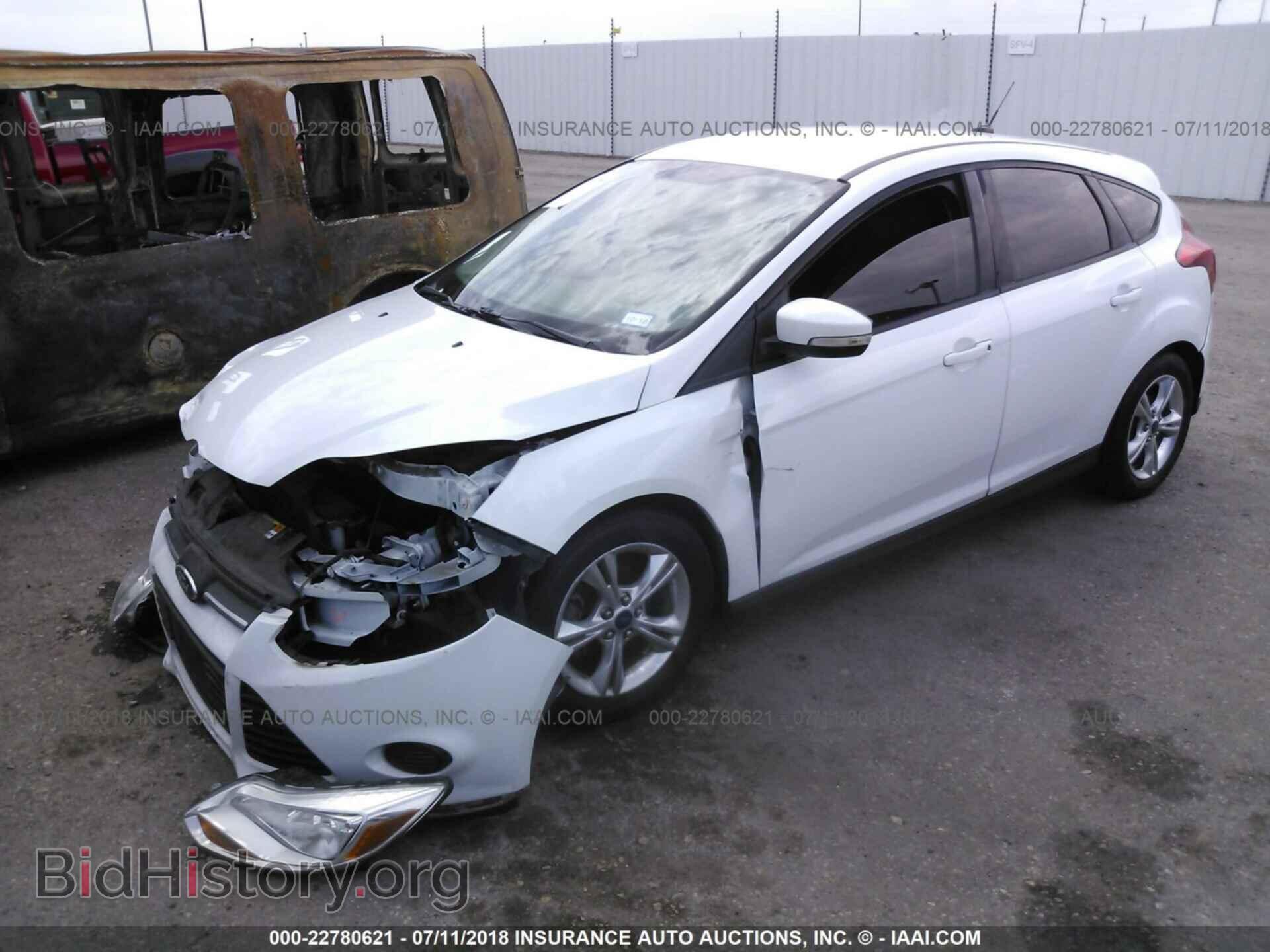 2014 Ford Focus - VIN: 1FADP3K2XEL239094 - Photo 2