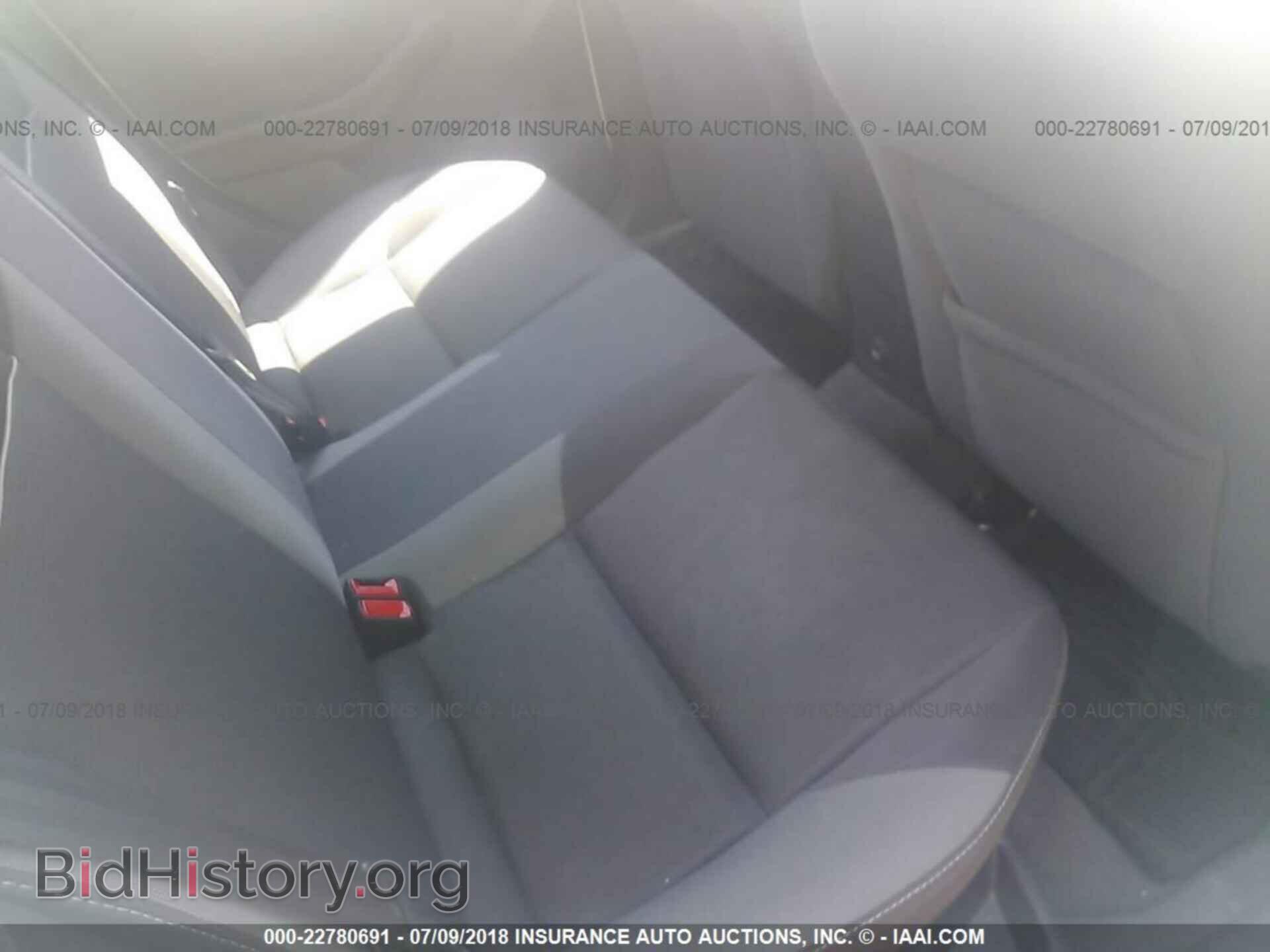2012 Ford Focus - VIN: 1FAHP3F2XCL129185 - Фото 8