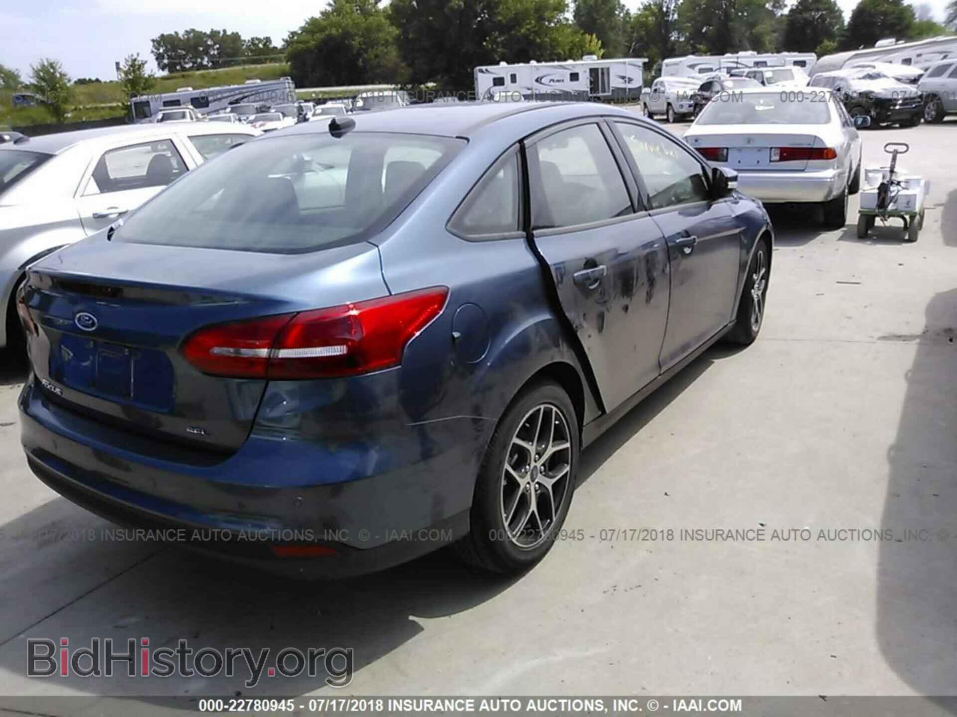 2018 Ford Focus - VIN: 1FADP3H25JL244446 - Фото 4