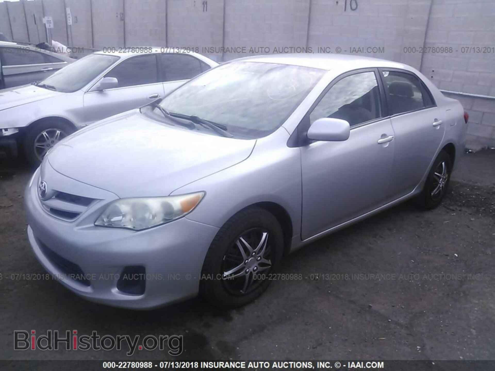 2011 Toyota Corolla - VIN: 2T1BU4EE5BC593033 - Фото 2