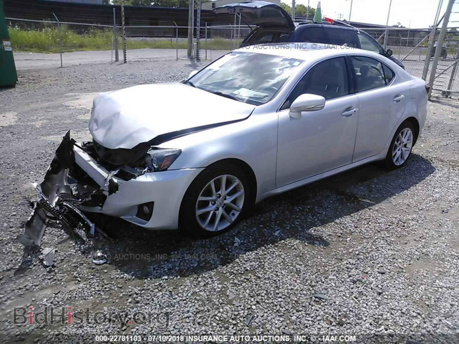 2011 Lexus Is - VIN: JTHCE5C22B5000515 - Фото 2