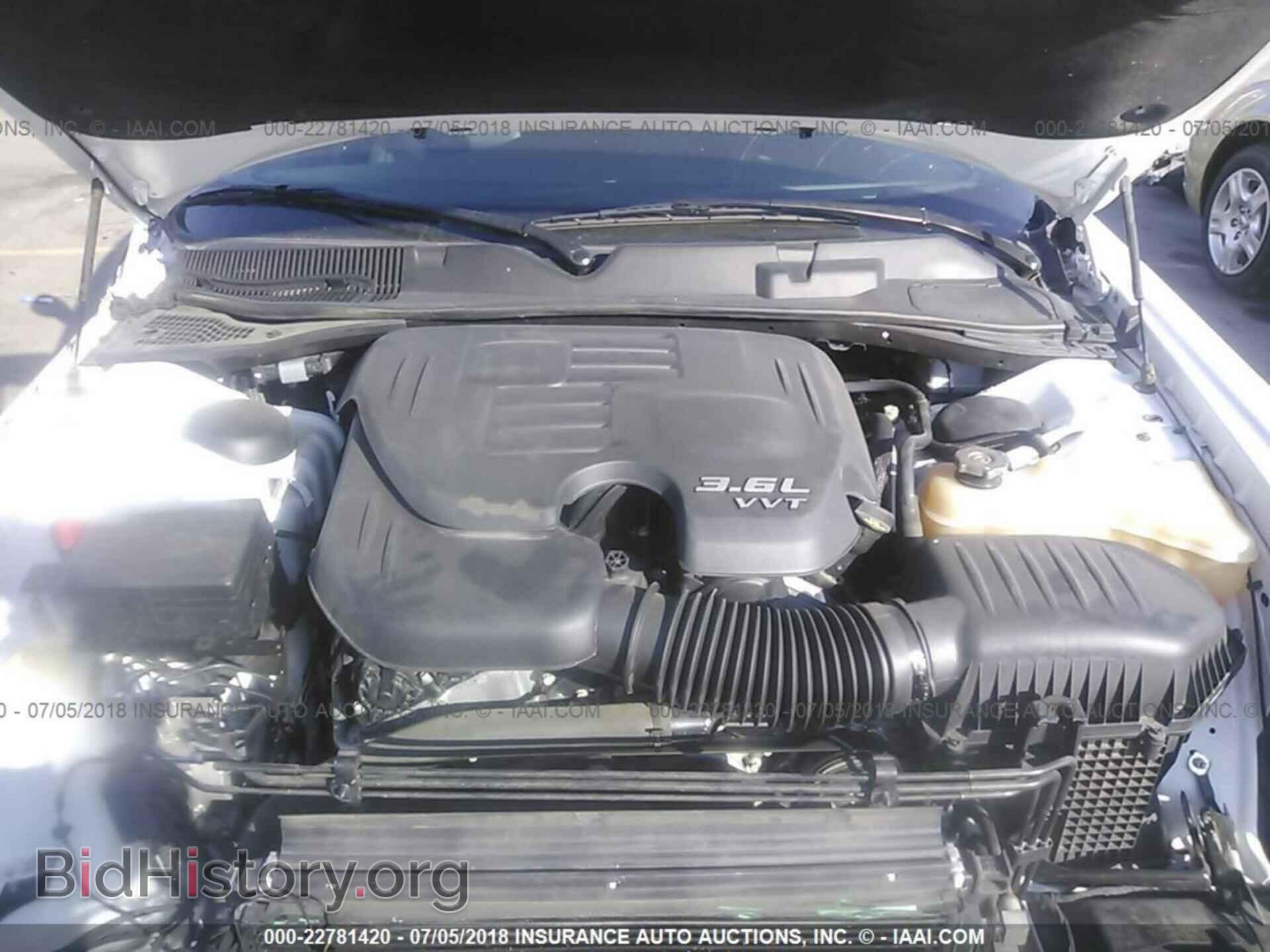 2016 Dodge Challenger - VIN: 2C3CDZAG0GH234618 - Photo 10
