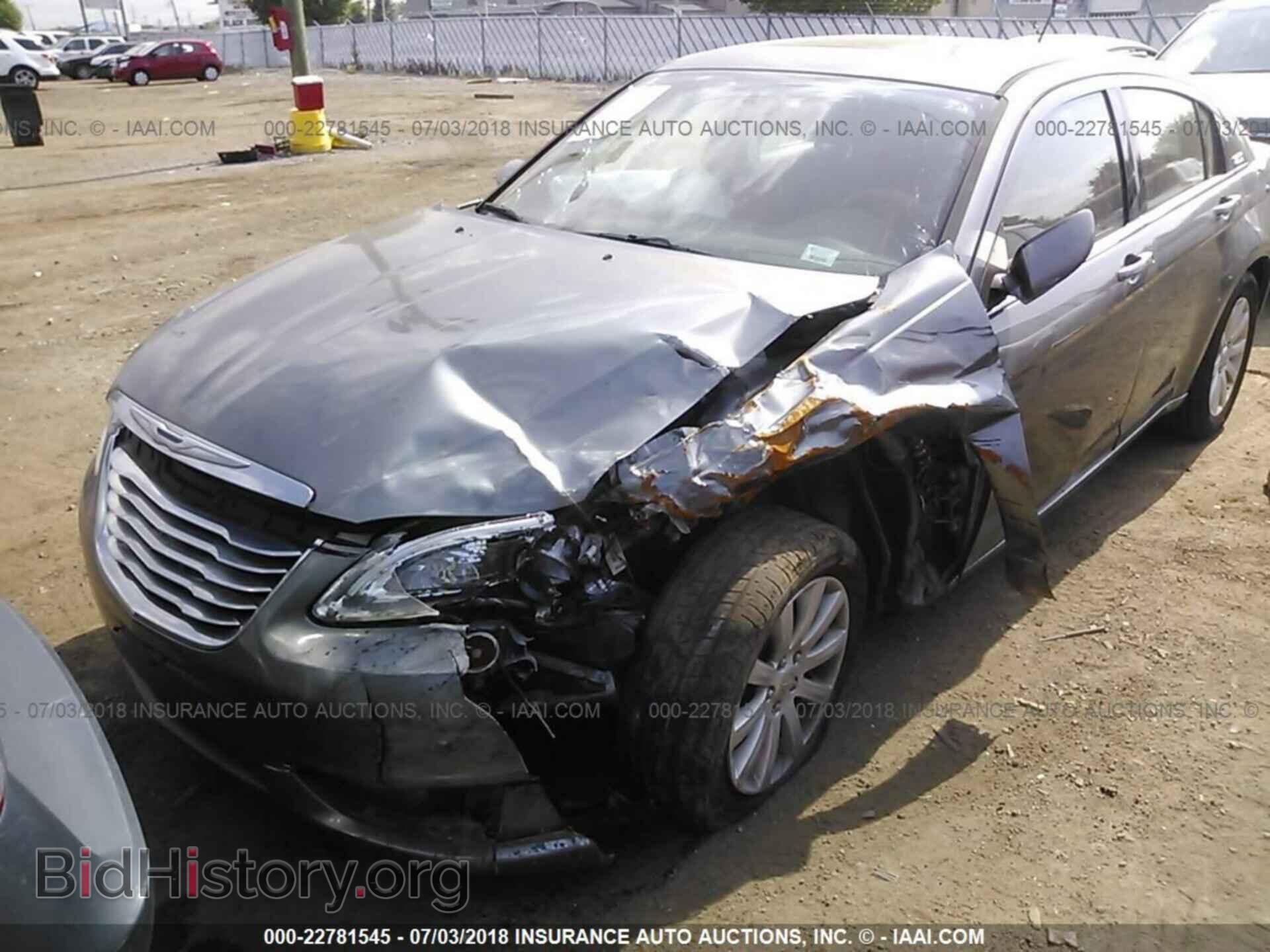 2013 Chrysler 200 - VIN: 1C3CCBBB8DN552910 - Photo 6