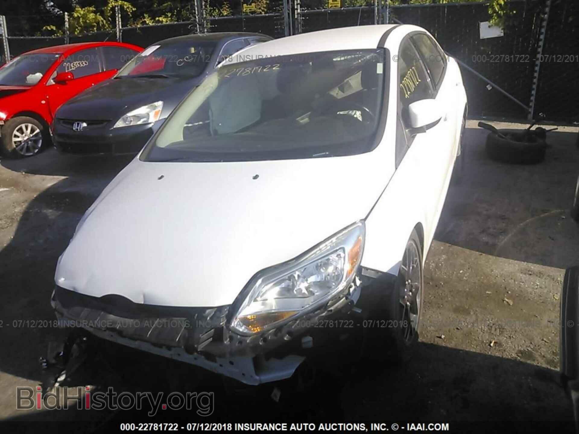 2012 Ford Focus - VIN: 1FAHP3F27CL476764 - Photo 2