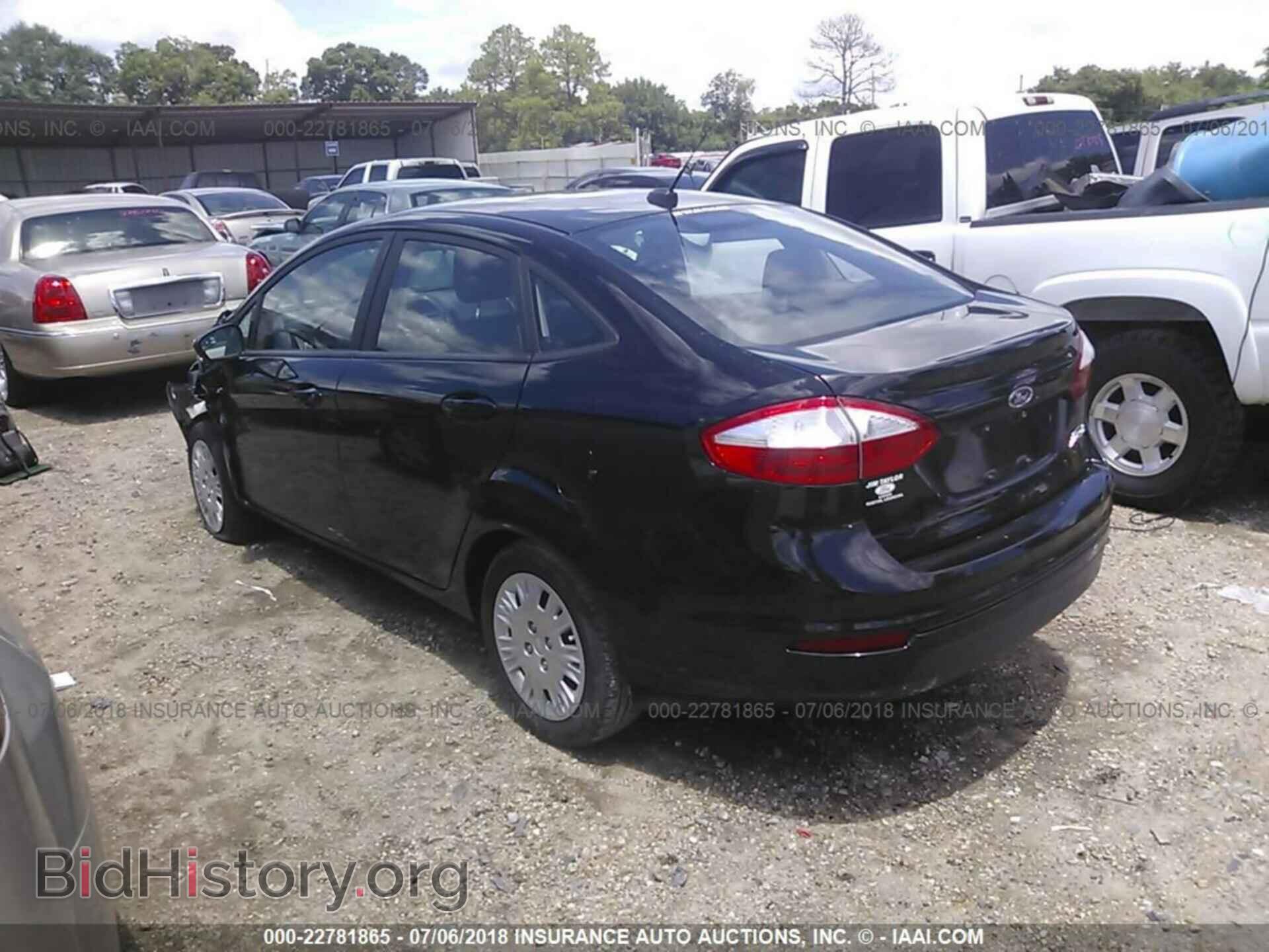 2017 Ford Fiesta - VIN: 3FADP4AJ0HM134548 - Photo 3