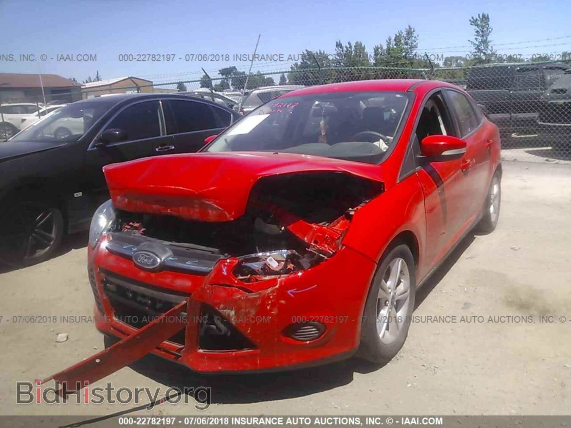 2014 Ford Focus - VIN: 1FADP3F23EL107997 - Photo 2