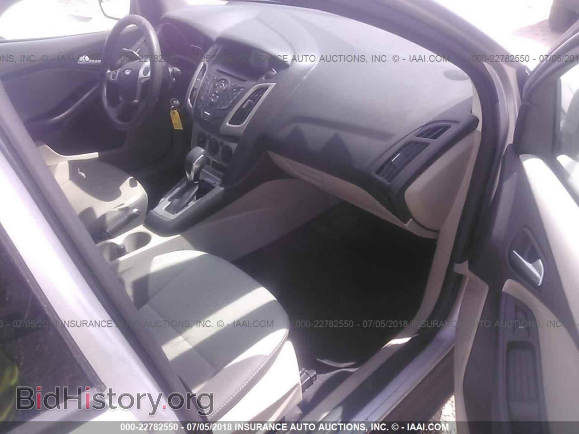 2014 Ford Focus - VIN: 1FADP3F29EL158758 - Photo 5