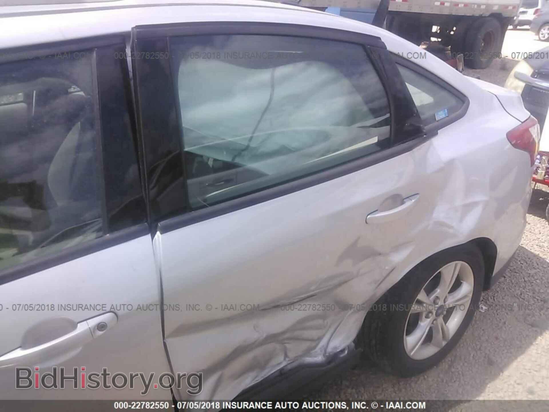 2014 Ford Focus - VIN: 1FADP3F29EL158758 - Photo 6