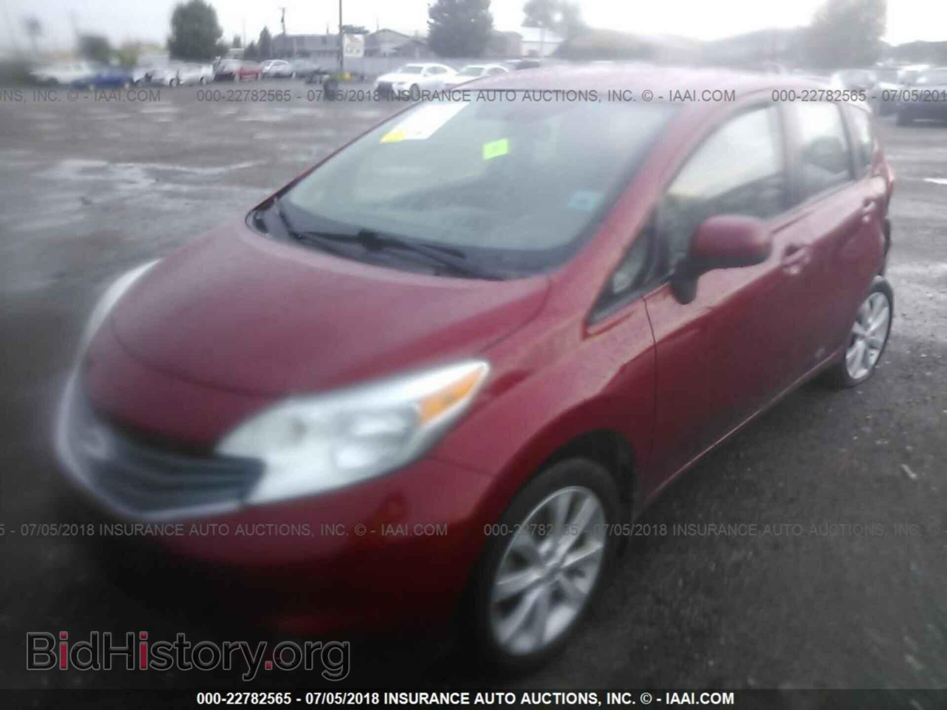 2014 Nissan Versa note - VIN: 3N1CE2CP1EL414159 - Фото 2