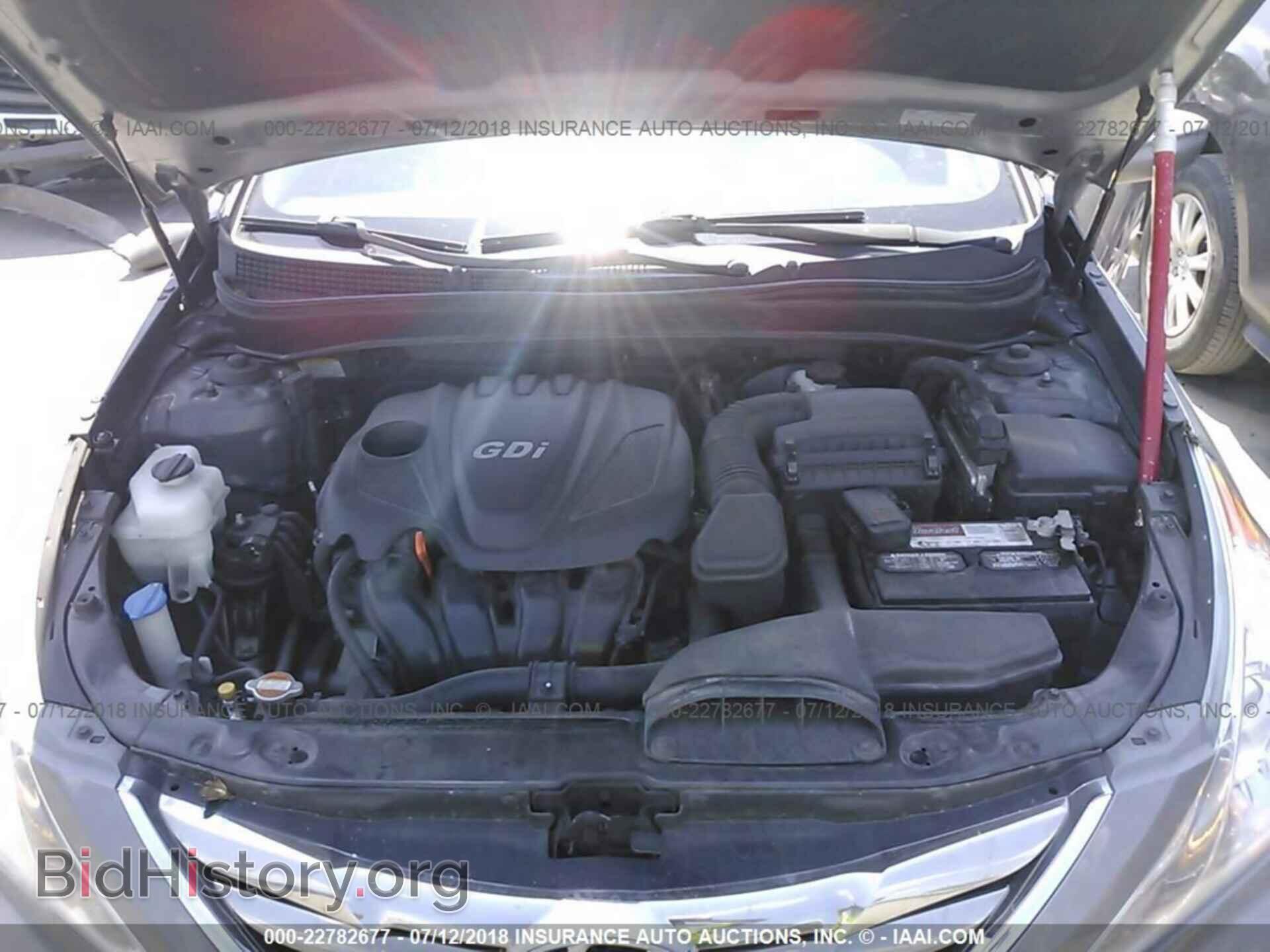 2012 Hyundai Sonata - VIN: 5NPEC4AC9CH380573 - Photo 10