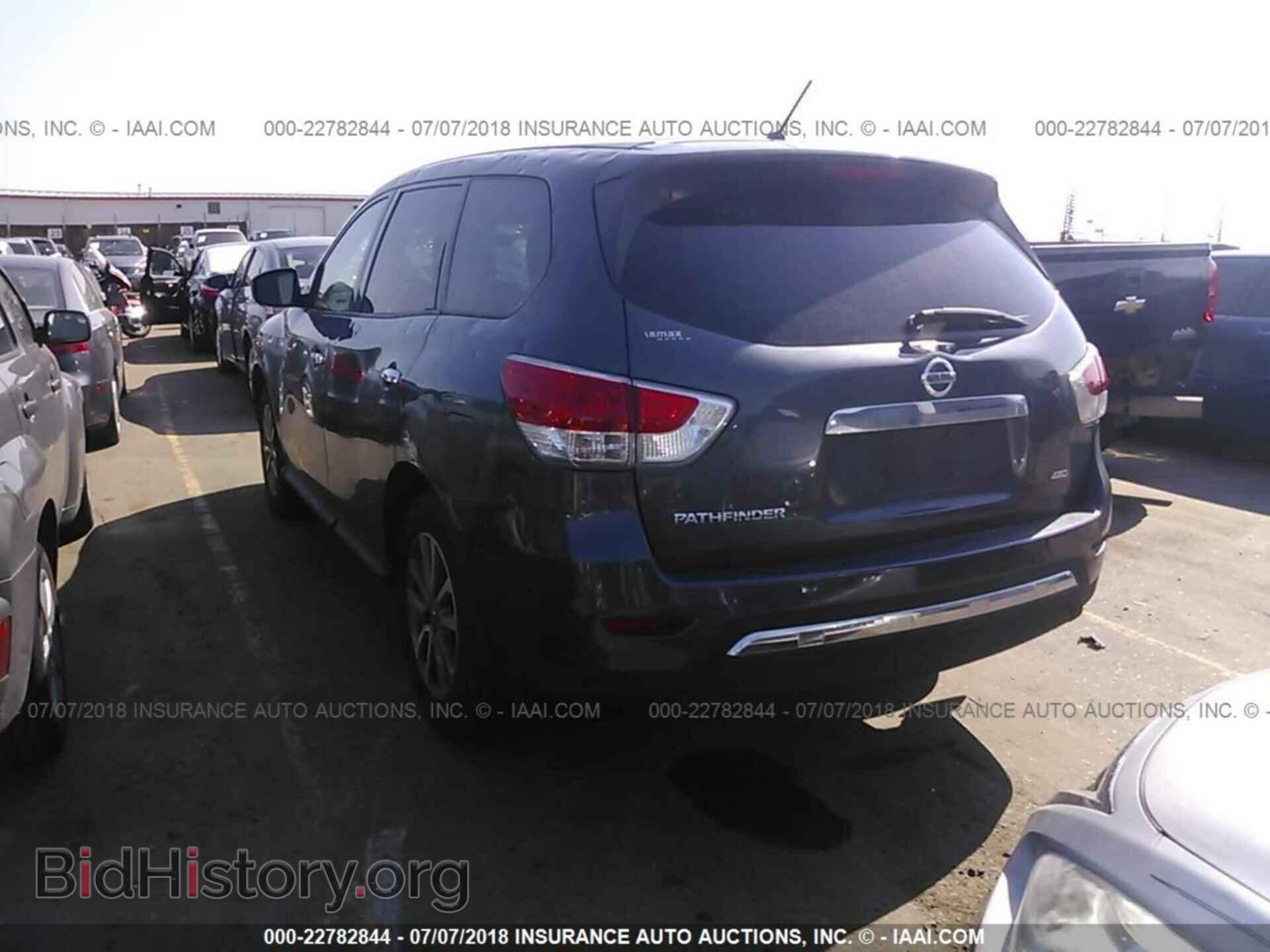 2014 Nissan Pathfinder - VIN: 5N1AR2MM4EC658053 - Фото 3