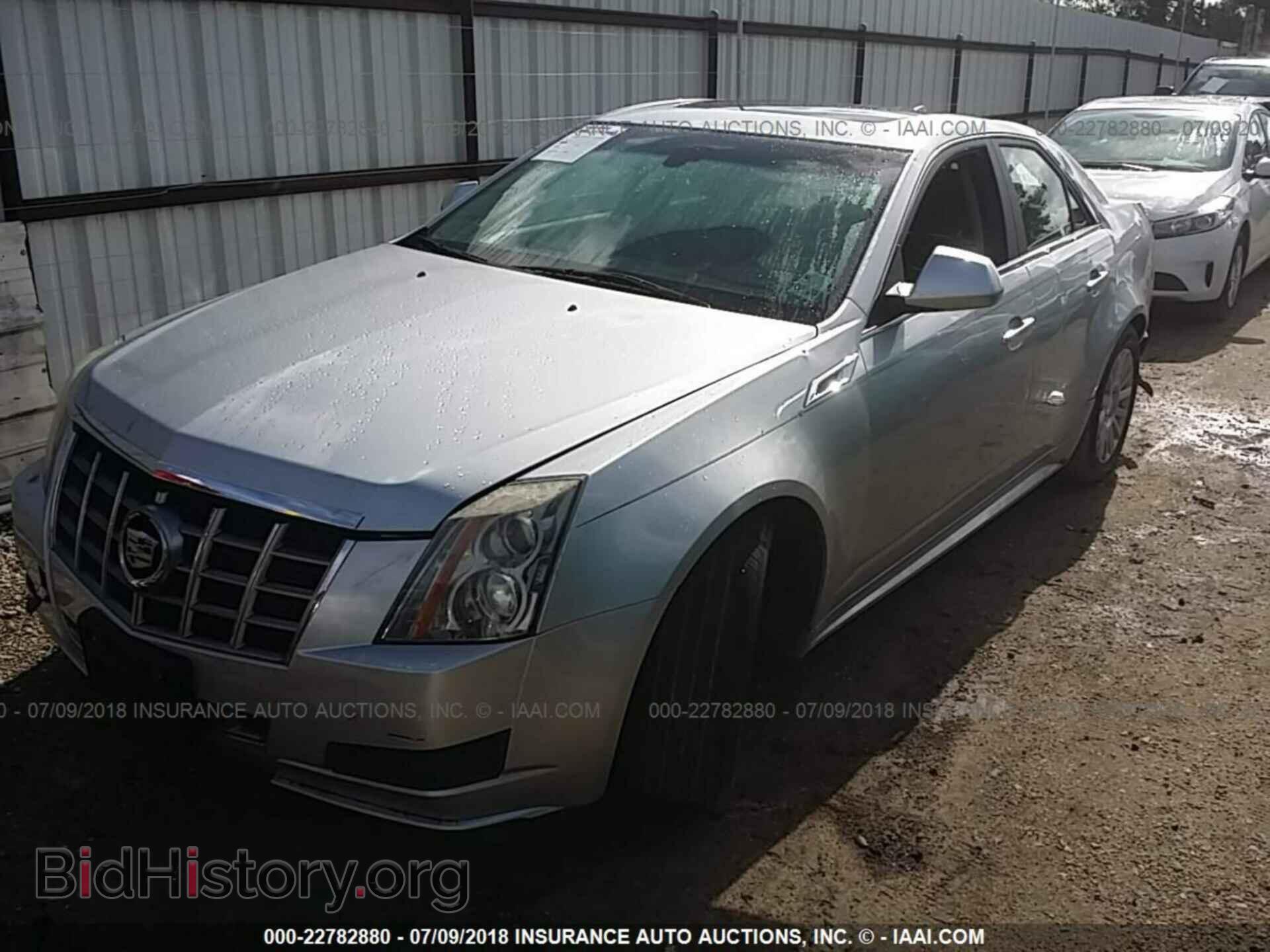 2012 Cadillac Cts - VIN: 1G6DE5E54C0110643 - Photo 2