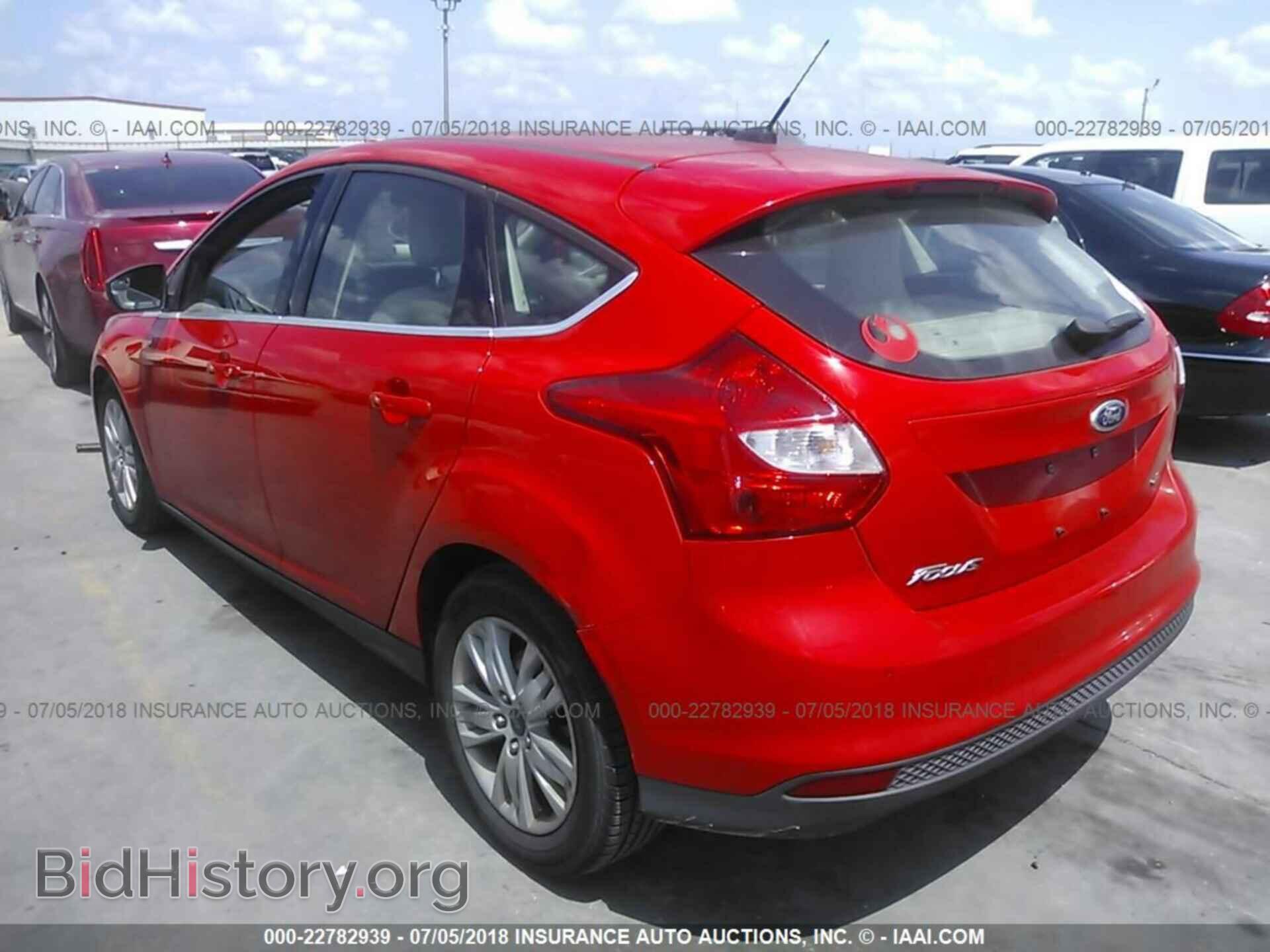 2012 Ford Focus - VIN: 1FAHP3M24CL358819 - Photo 3
