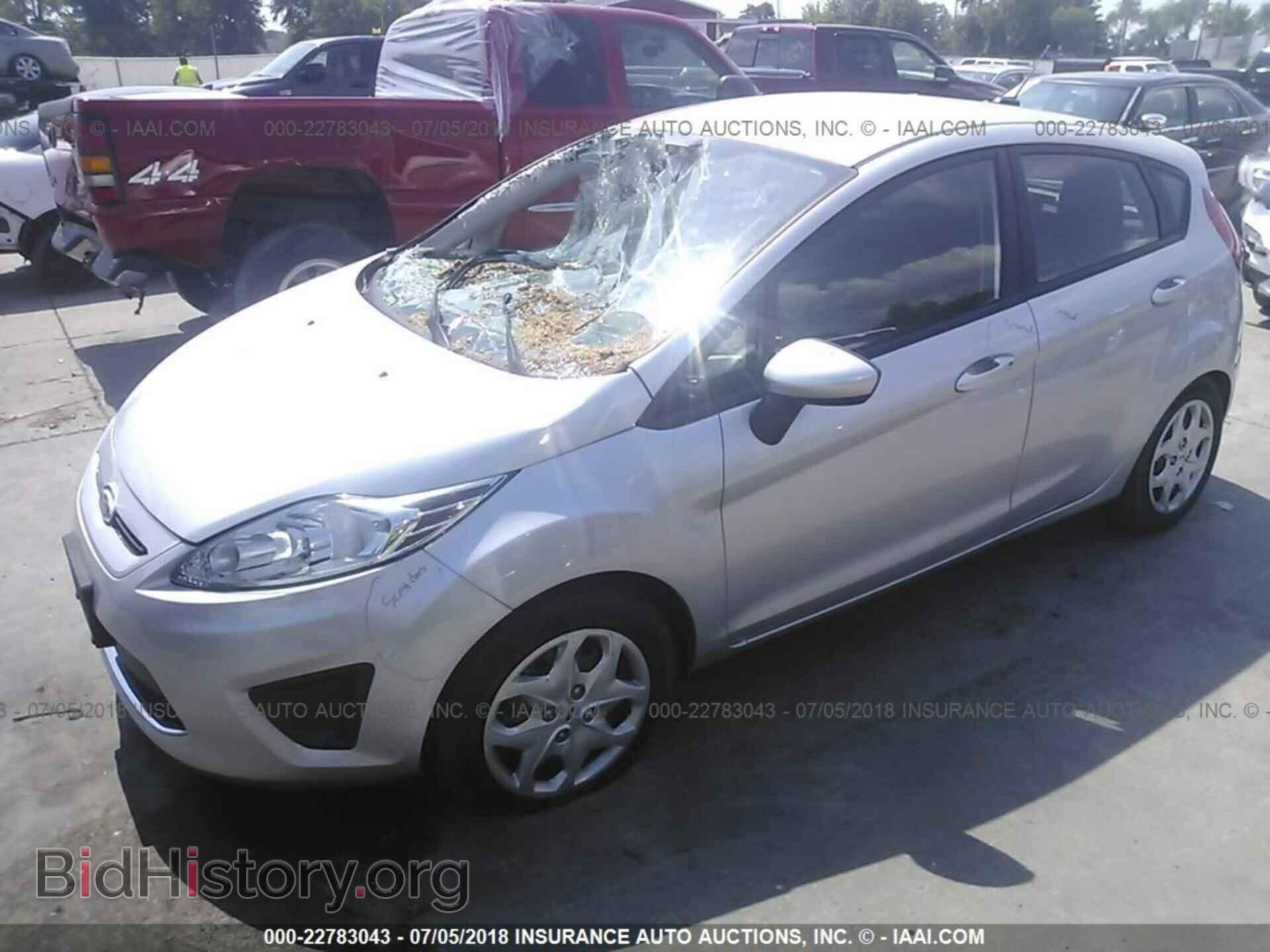 2012 Ford Fiesta - VIN: 3FADP4EJ2CM111789 - Фото 2
