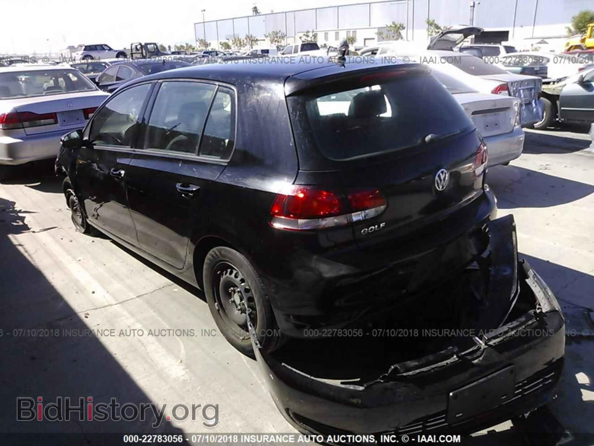 2014 Volkswagen Golf - VIN: WVWDB7AJ3EW003183 - Фото 3