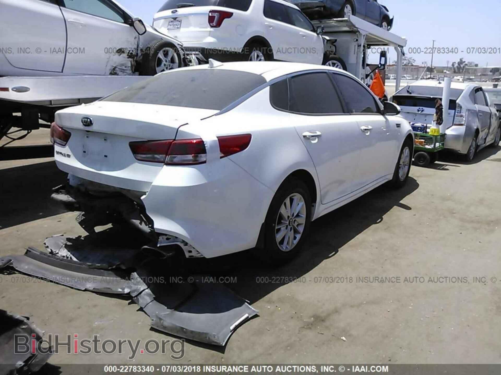 2016 Kia Optima - VIN: KNAGT4L37G5100688 - Photo 4