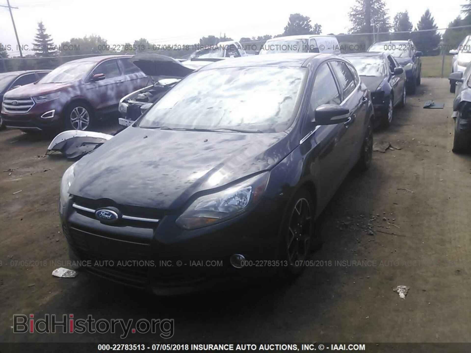2012 Ford Focus - VIN: 1FAHP3N20CL323788 - Photo 2