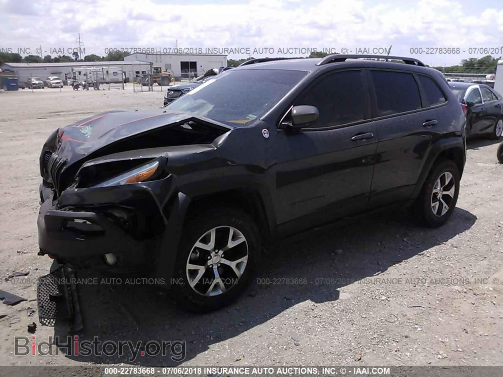 2014 Jeep Cherokee - VIN: 1C4PJMBS8EW284967 - Фото 2