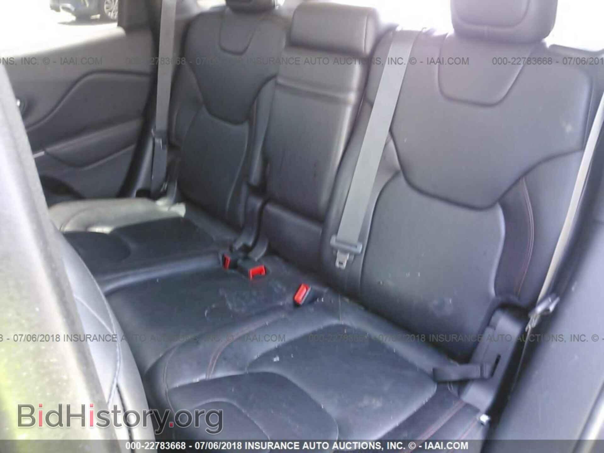 2014 Jeep Cherokee - VIN: 1C4PJMBS8EW284967 - Фото 8