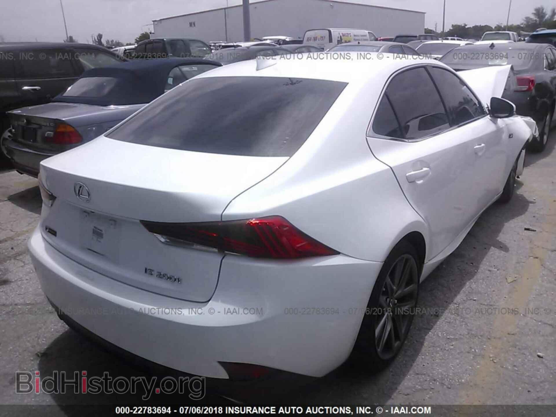 2017 Lexus Is - VIN: JTHBA1D26H5052785 - Фото 4