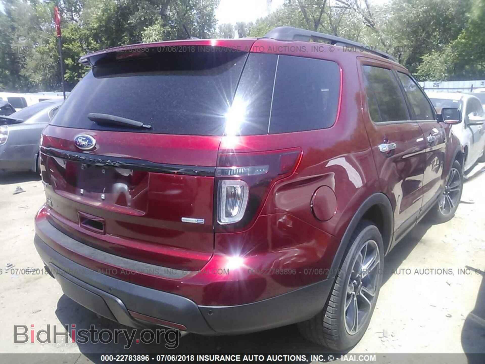 2014 Ford Explorer - VIN: 1FM5K8GT4EGA43765 - Photo 4