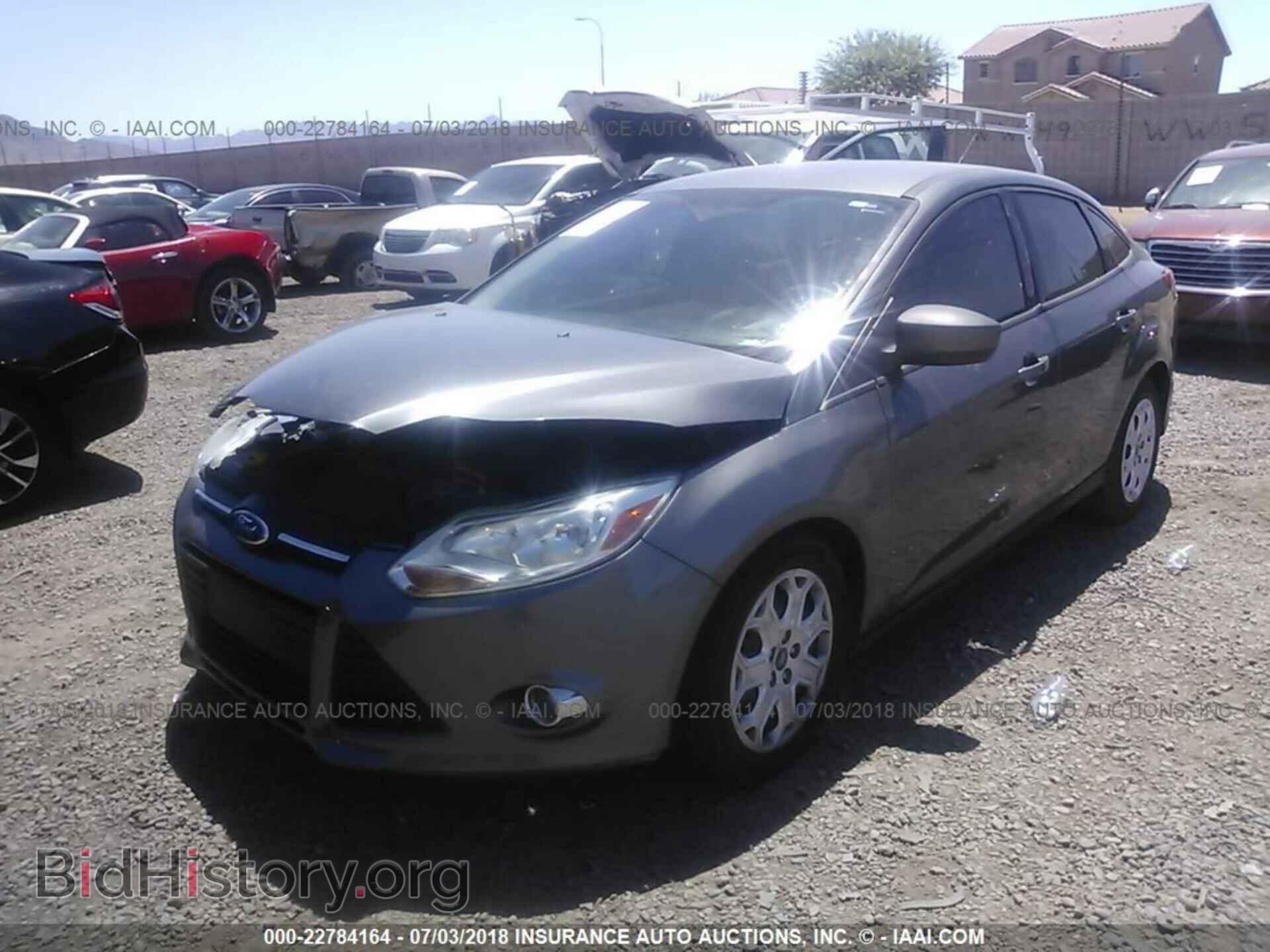 2012 Ford Focus - VIN: 1FAHP3F29CL302839 - Photo 2