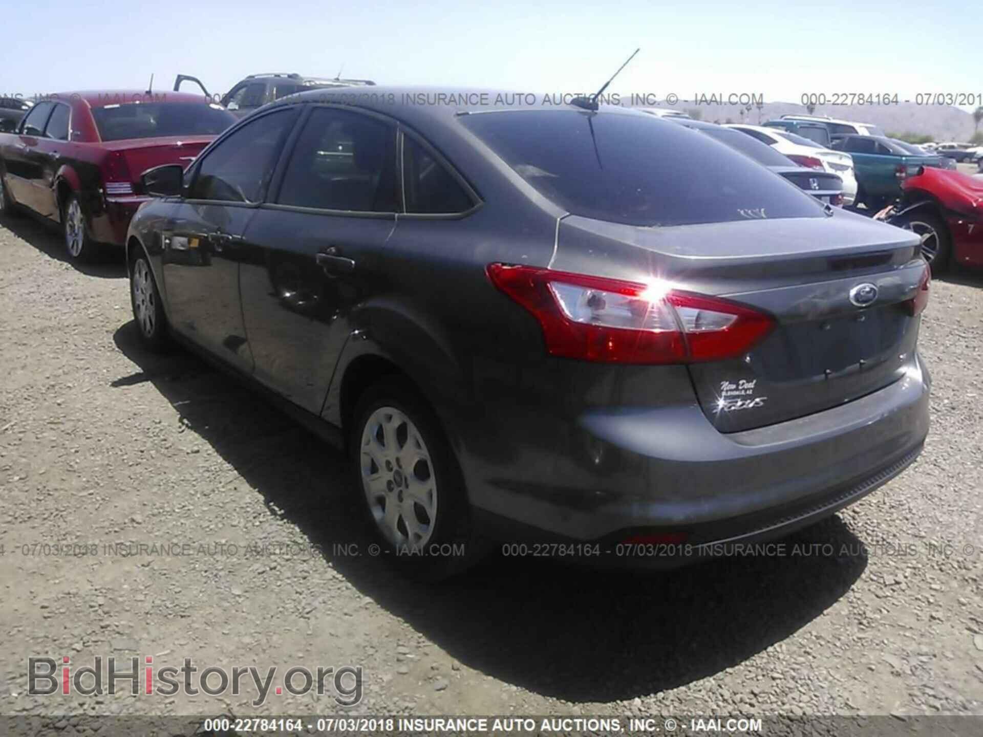 2012 Ford Focus - VIN: 1FAHP3F29CL302839 - Photo 3