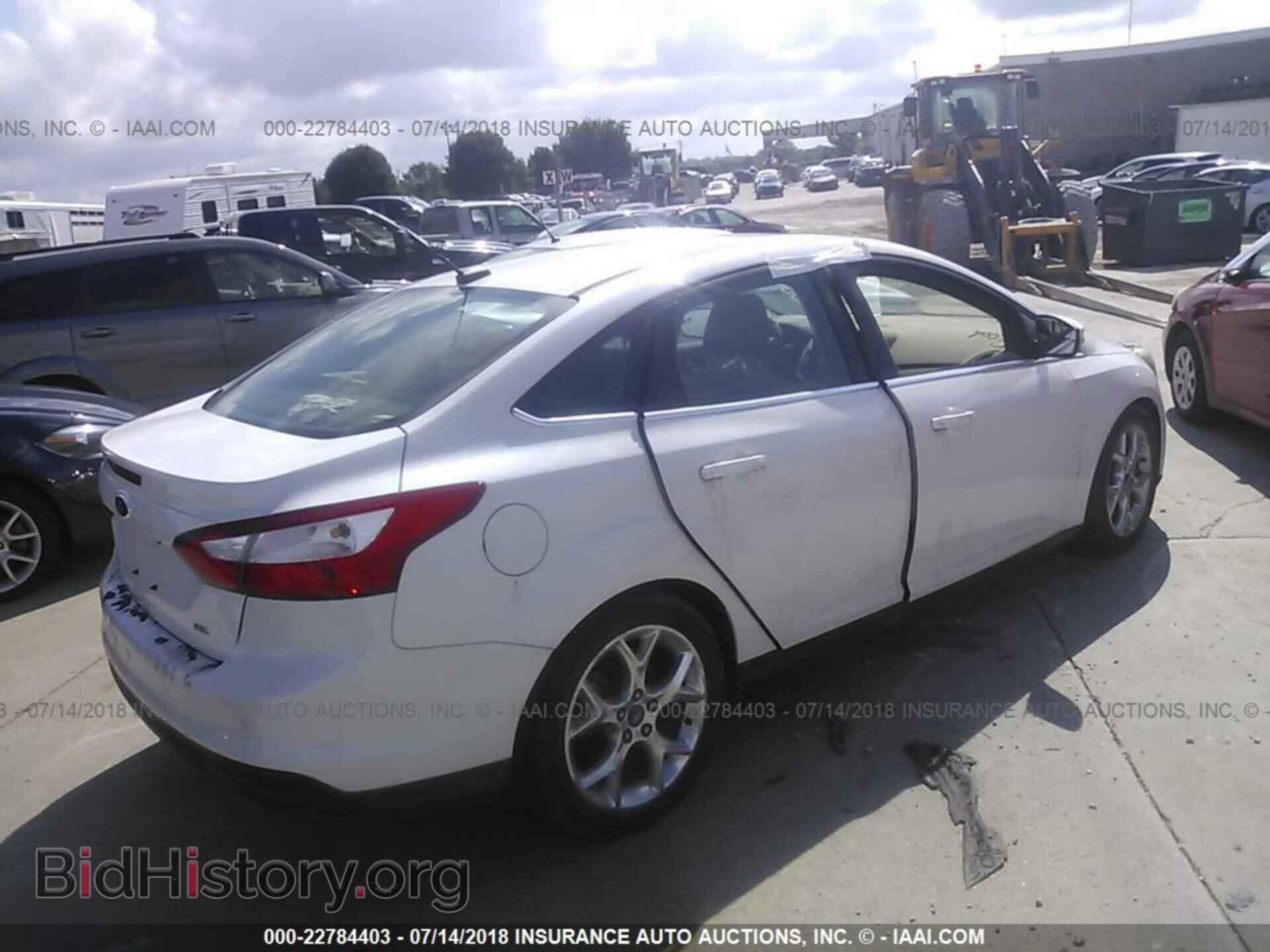 2012 Ford Focus - VIN: 1FAHP3H29CL355912 - Фото 4