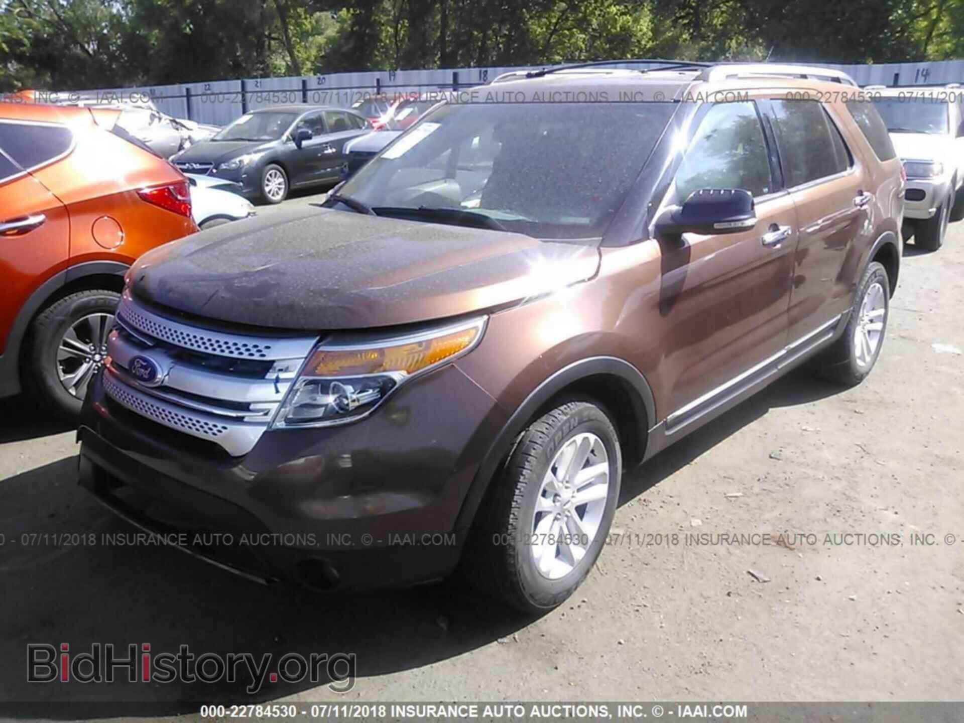 2012 Ford Explorer - VIN: 1FMHK8D80CGA85232 - Photo 2