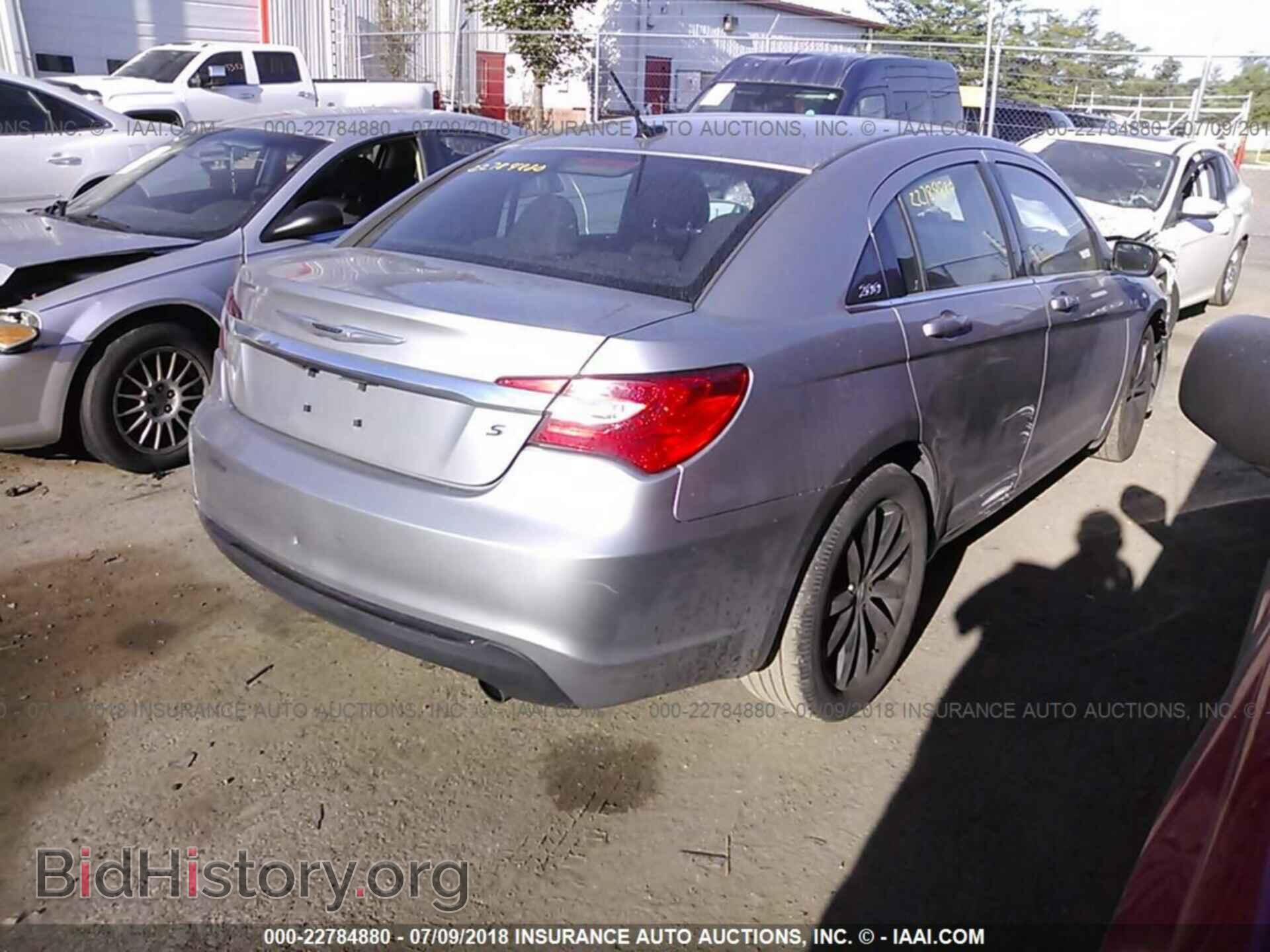 2013 CHRYSLER 200 - VIN: 1C3CCBBG5DN717940 - Photo 4