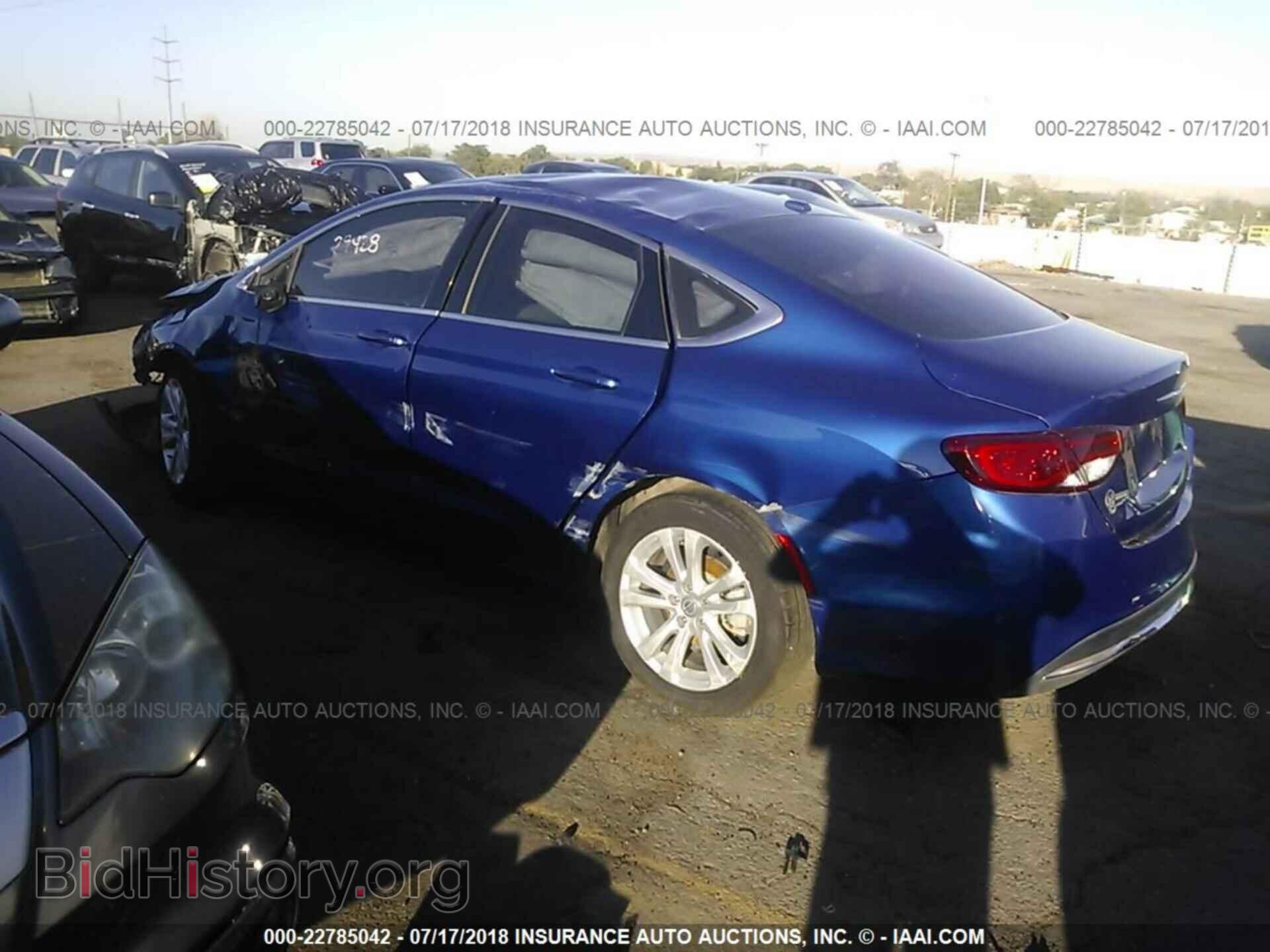 2016 Chrysler 200 - VIN: 1C3CCCAB1GN172125 - Photo 3