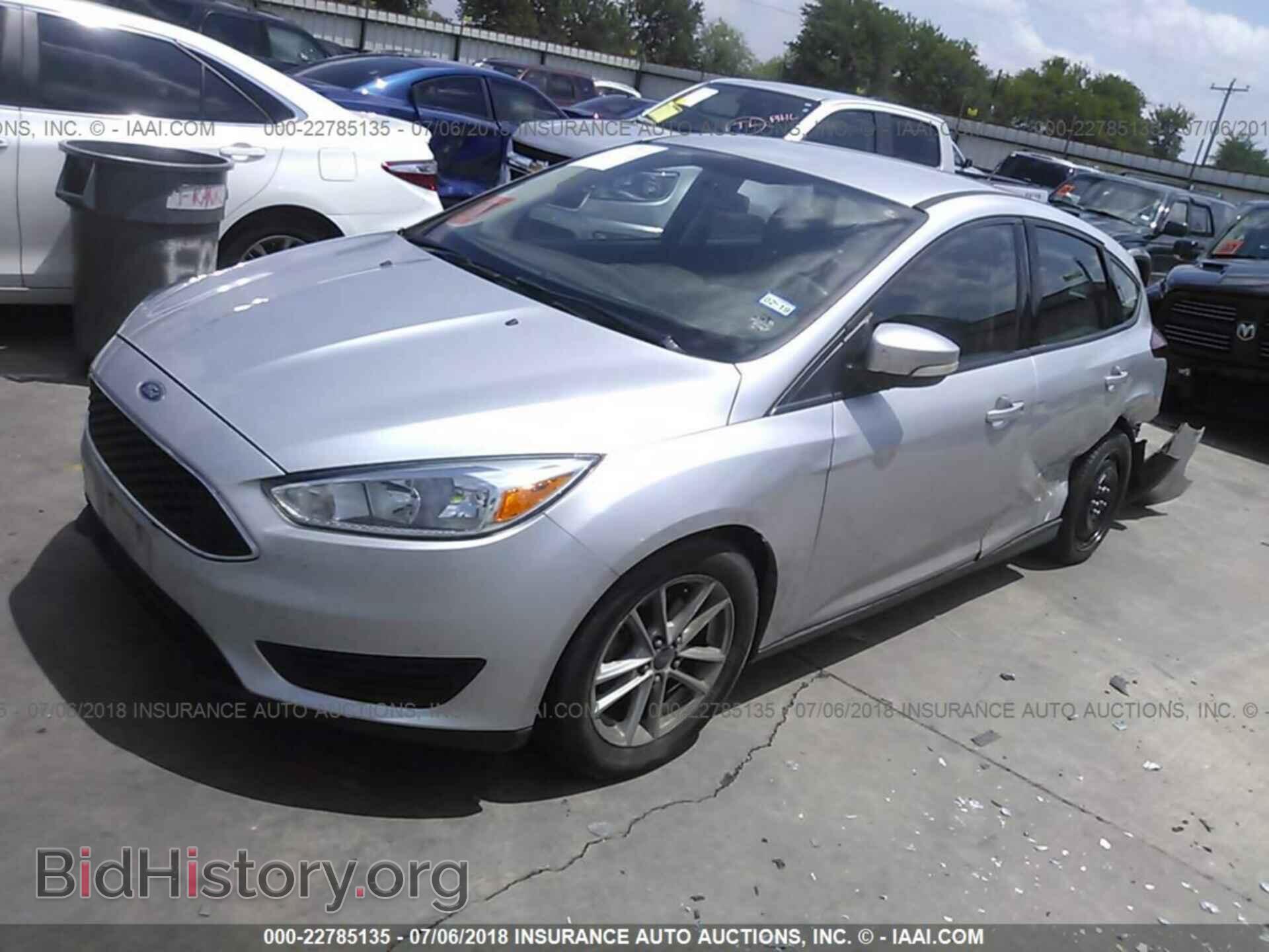 2015 Ford Focus - VIN: 1FADP3K27FL203560 - Photo 2
