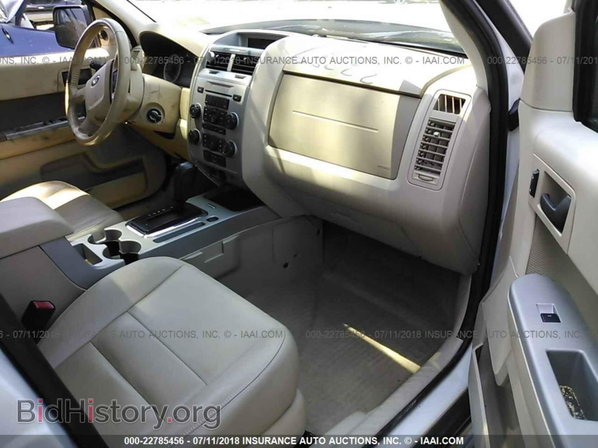 2011 Ford Escape - VIN: 1FMCU9D77BKB43429 - Photo 5