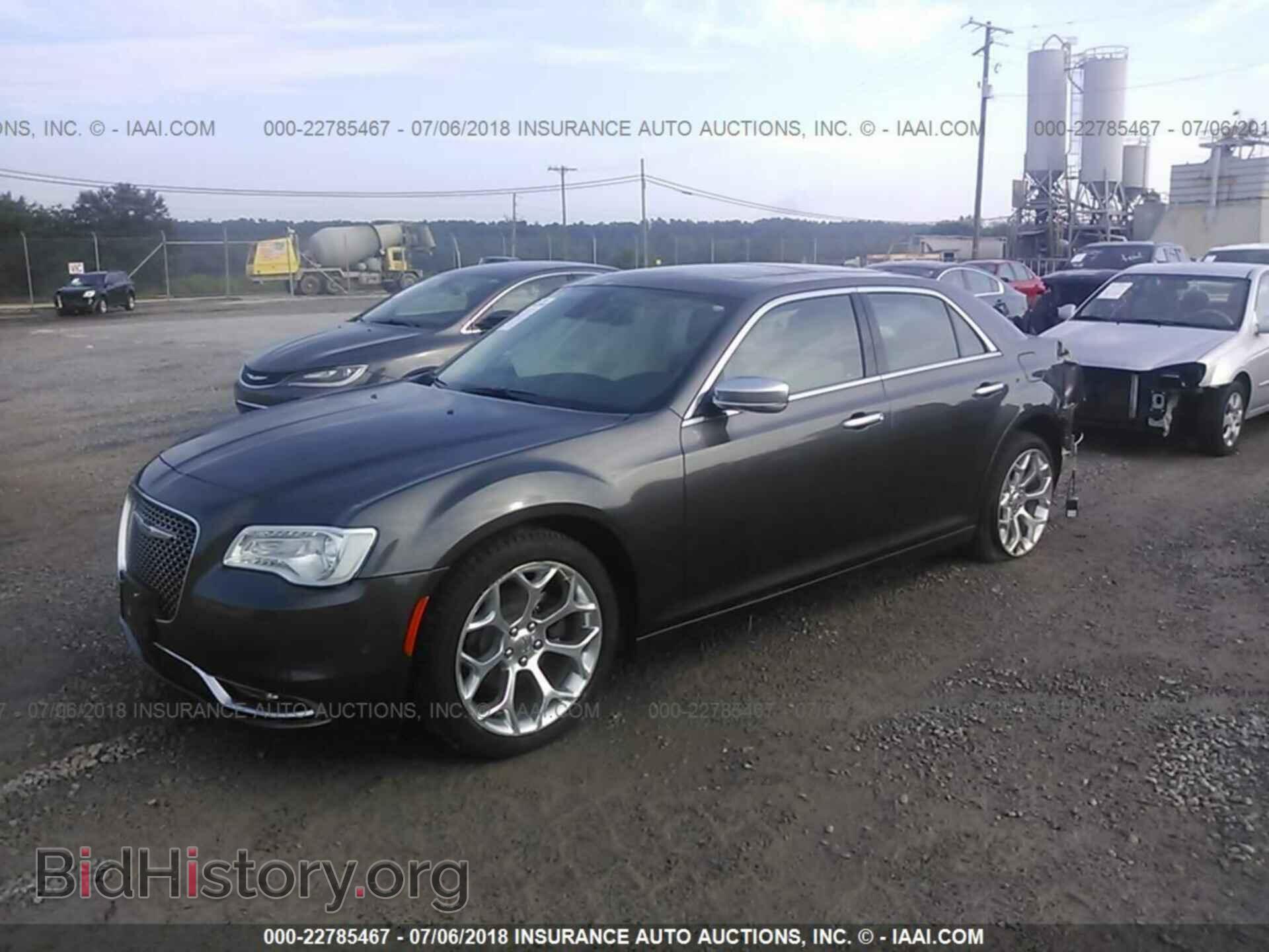 2017 Chrysler 300c - VIN: 2C3CCAPG5HH506321 - Фото 2