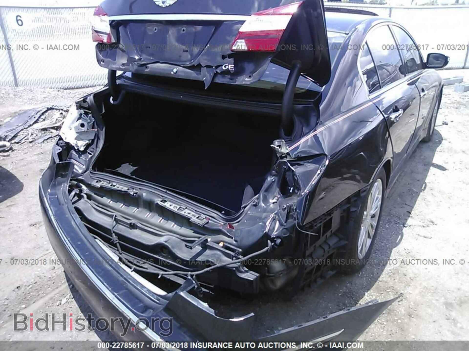 2012 Hyundai Genesis - VIN: KMHGC4DD8CU162185 - Фото 6