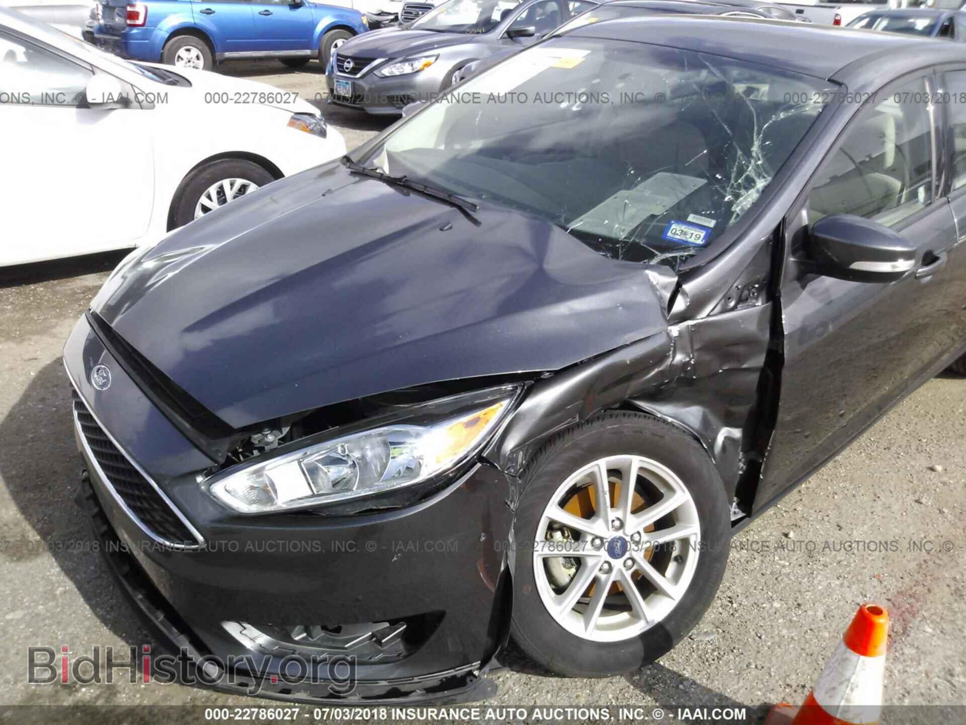 2017 Ford Focus - VIN: 1FADP3F23HL249061 - Photo 6
