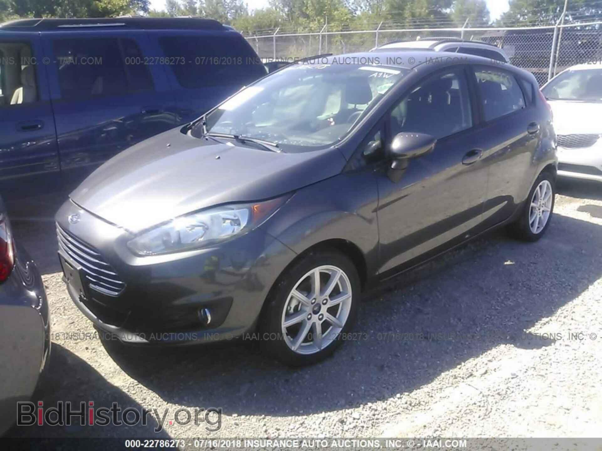 2017 Ford Fiesta - VIN: 3FADP4EJ5HM136533 - Photo 2