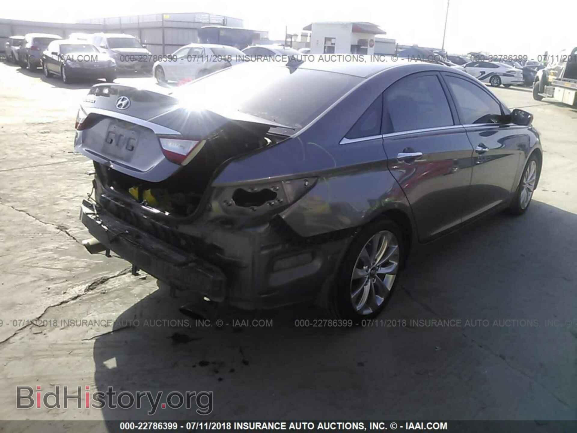 2012 Hyundai Sonata - VIN: 5NPEC4AC7CH469686 - Фото 4