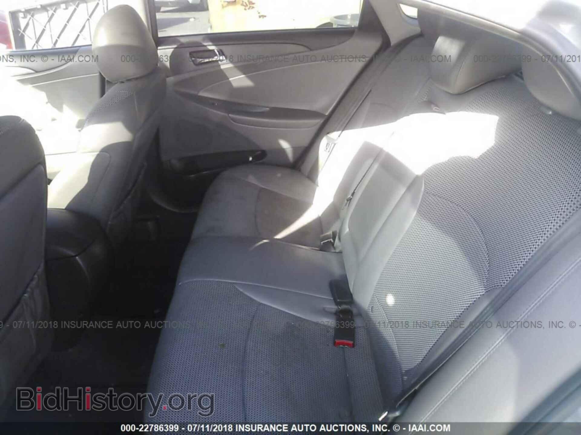 2012 Hyundai Sonata - VIN: 5NPEC4AC7CH469686 - Фото 8