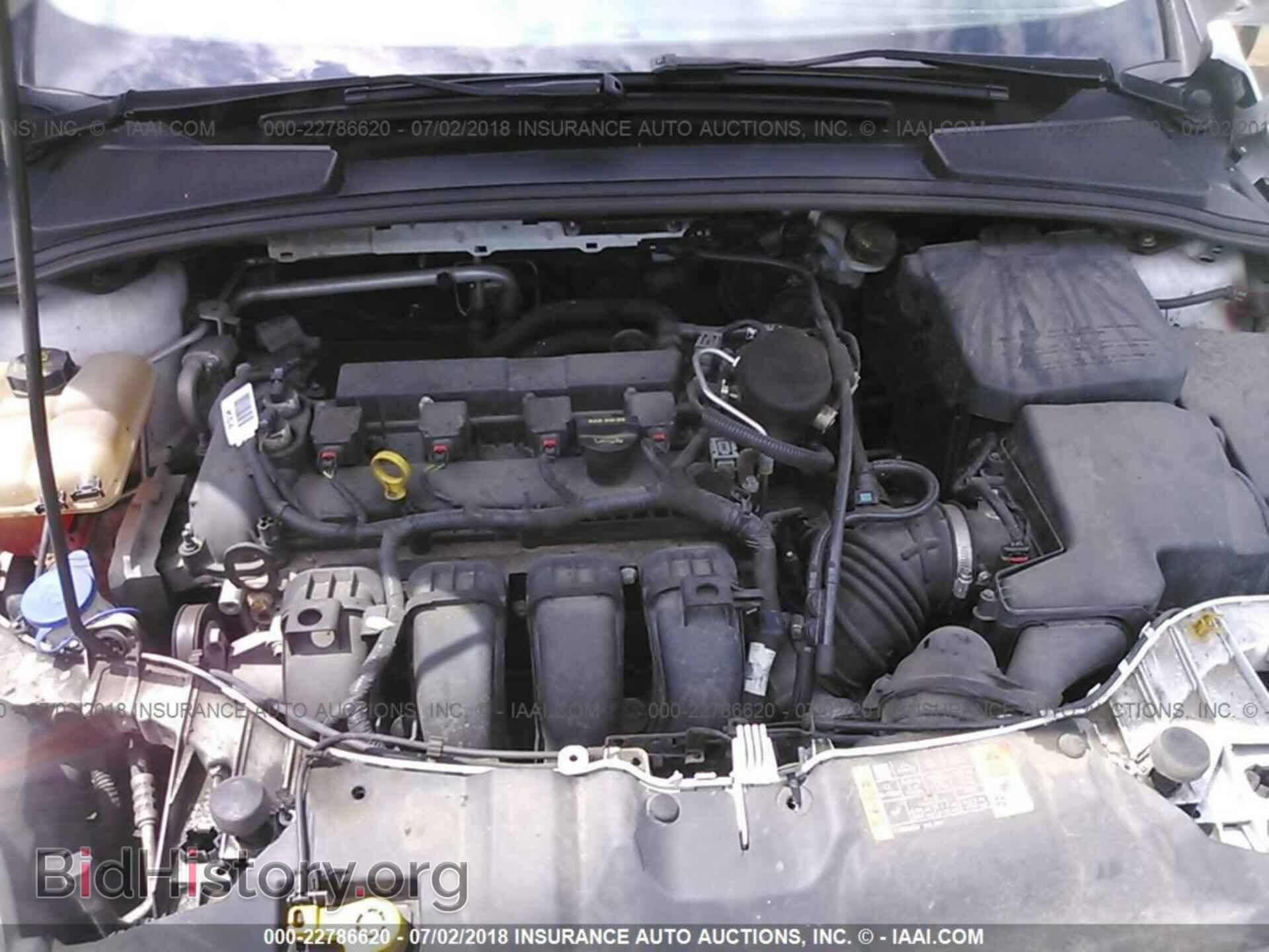 2014 Ford Focus - VIN: 1FADP3F22EL351267 - Photo 10