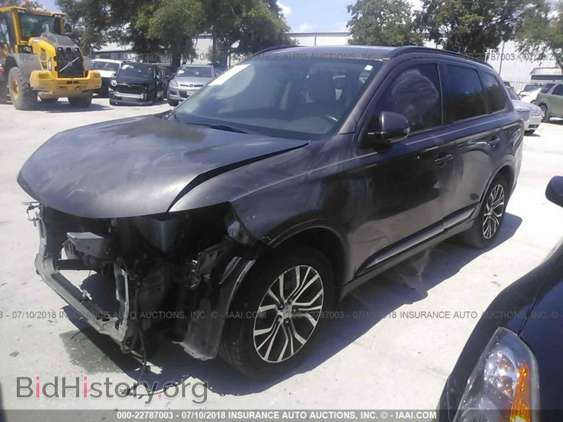 2016 Mitsubishi Outlander - VIN: JA4AD3A34GZ021548 - Фото 2