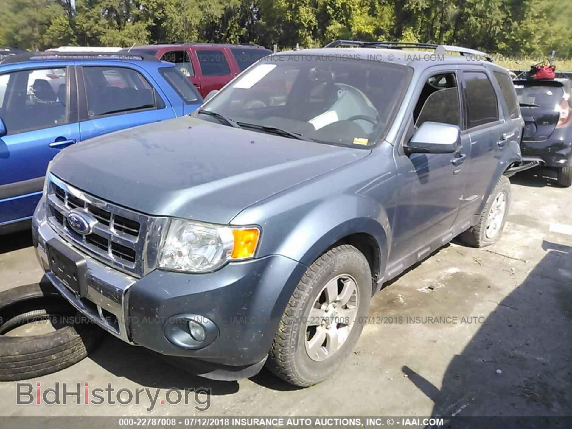 2012 Ford Escape - VIN: 1FMCU9EG3CKA75677 - Photo 2